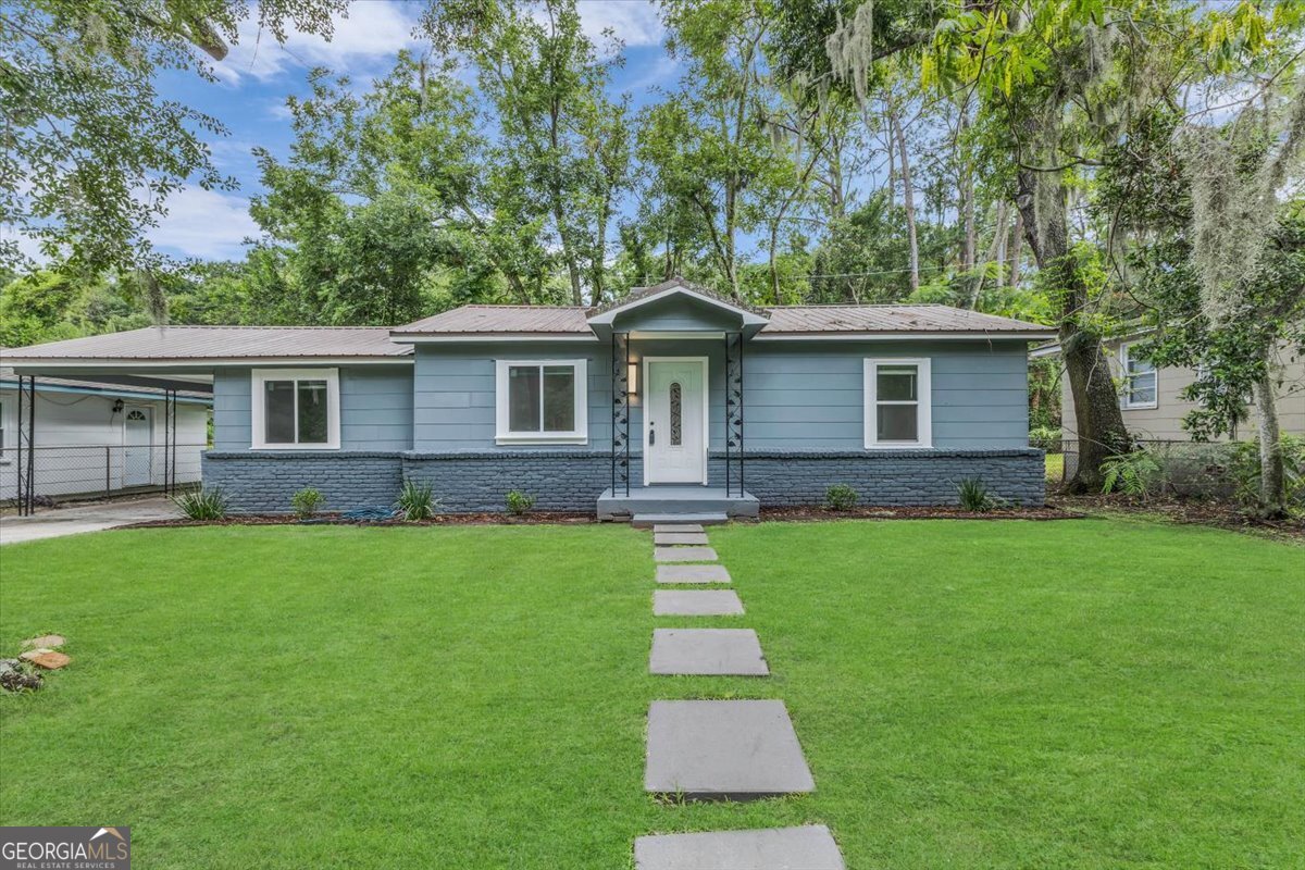 2217 Vicksburg Drive