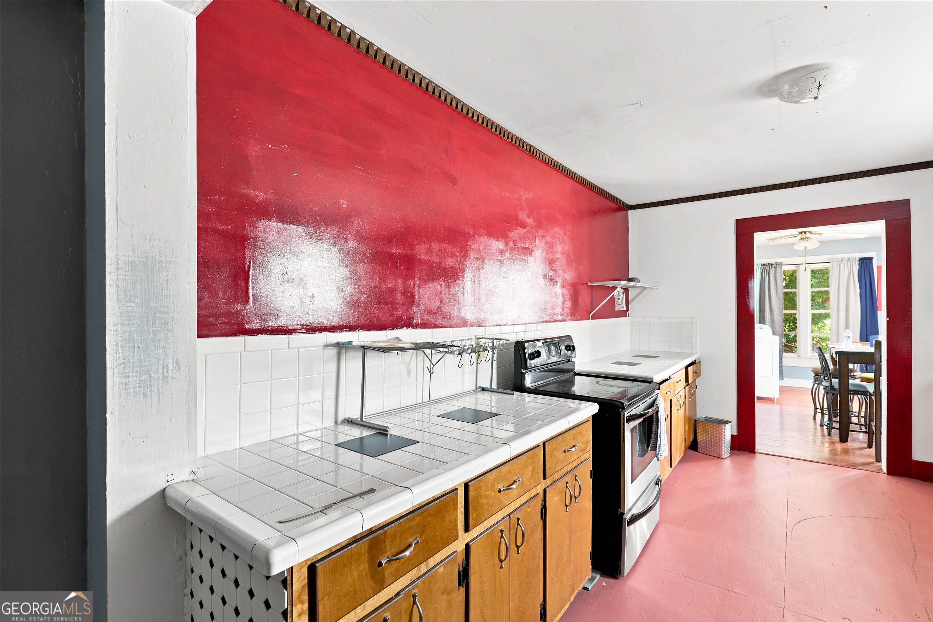 110 Houston Street Property Photo 10