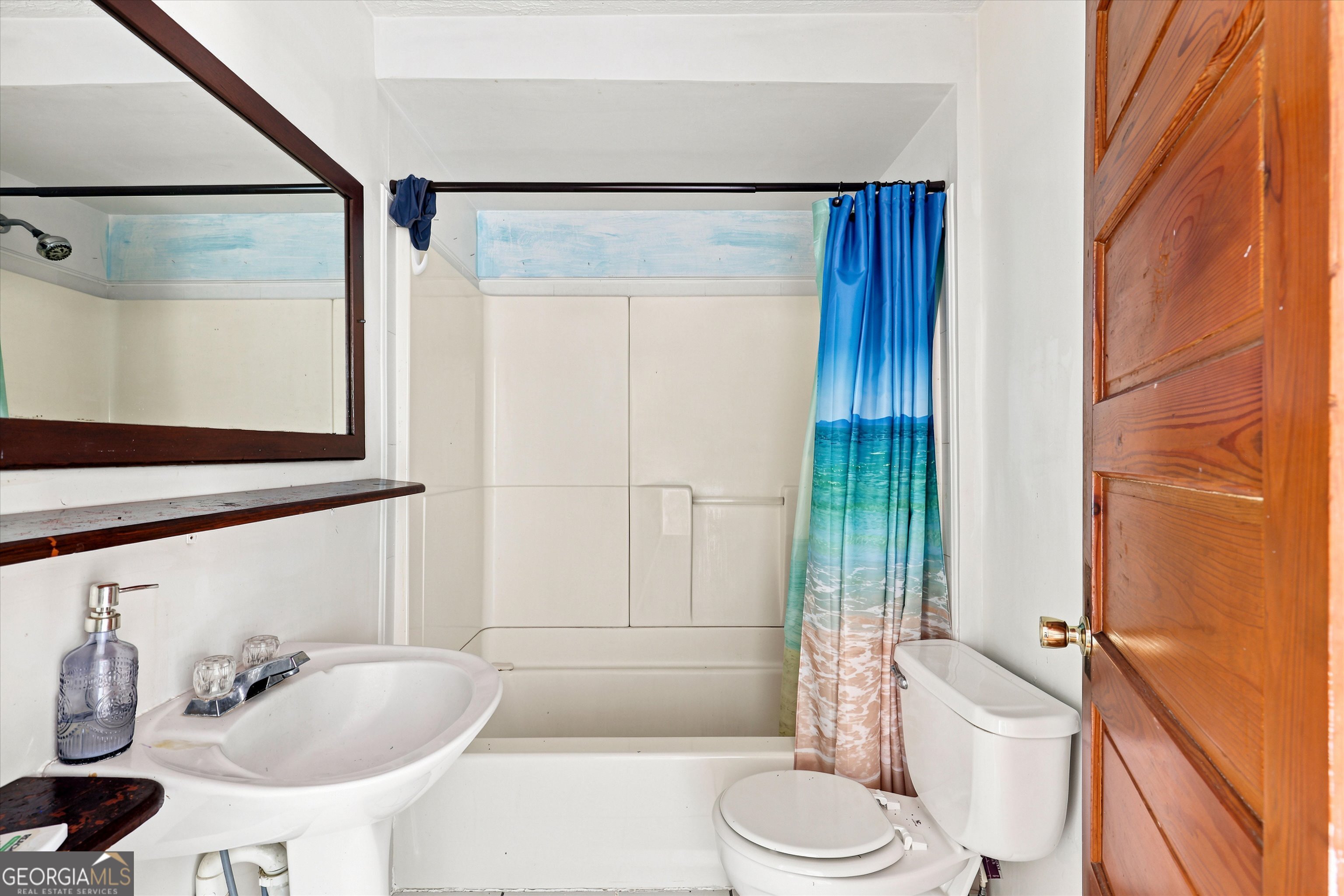 110 Houston Street Property Photo 16