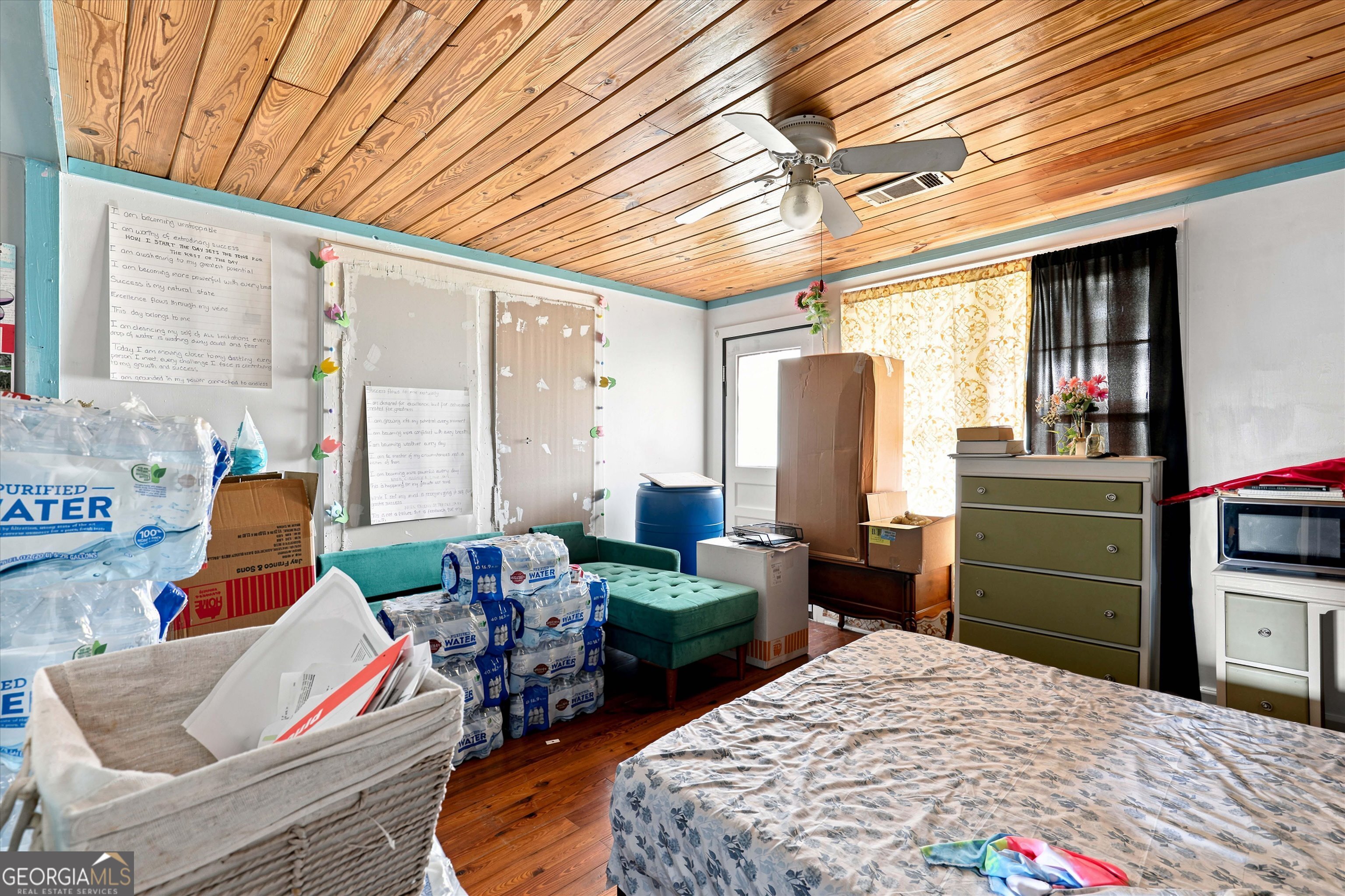 110 Houston Street Property Photo 20
