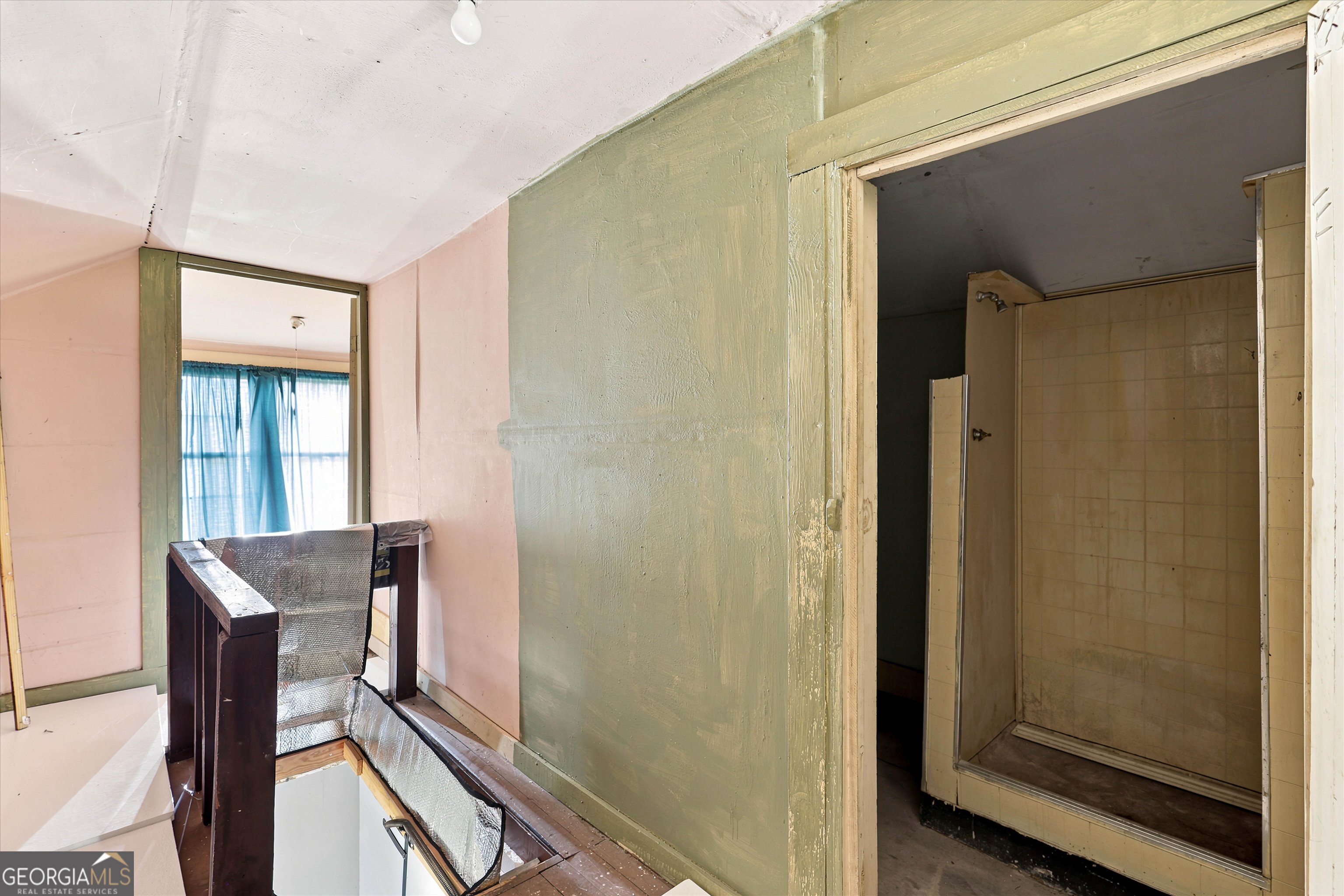 110 Houston Street Property Photo 25