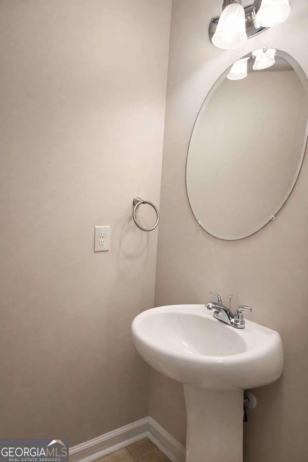 1740 Snapping Court Property Photo 4