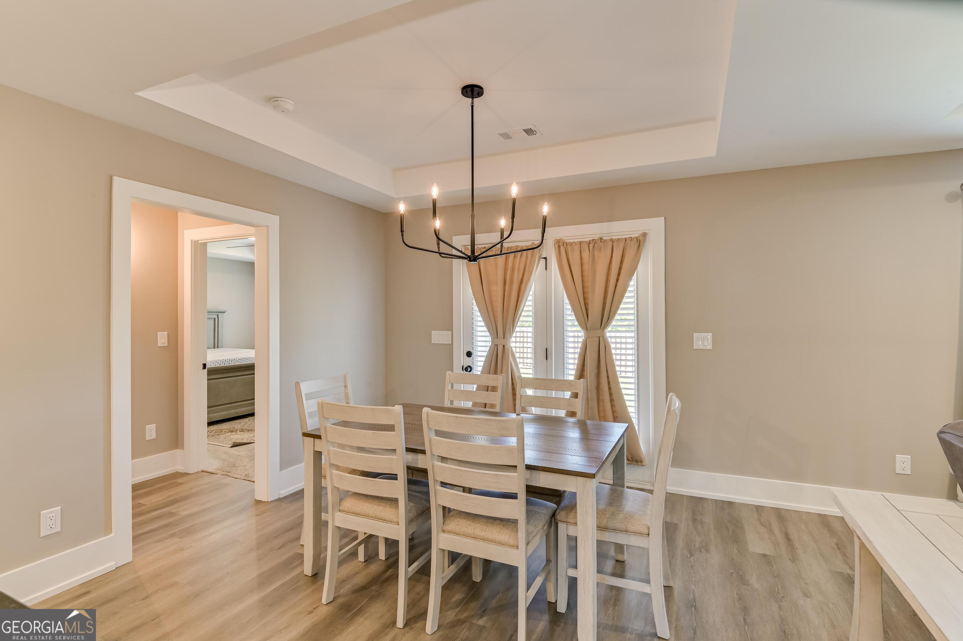 2382 Bundoran Drive Property Photo 4