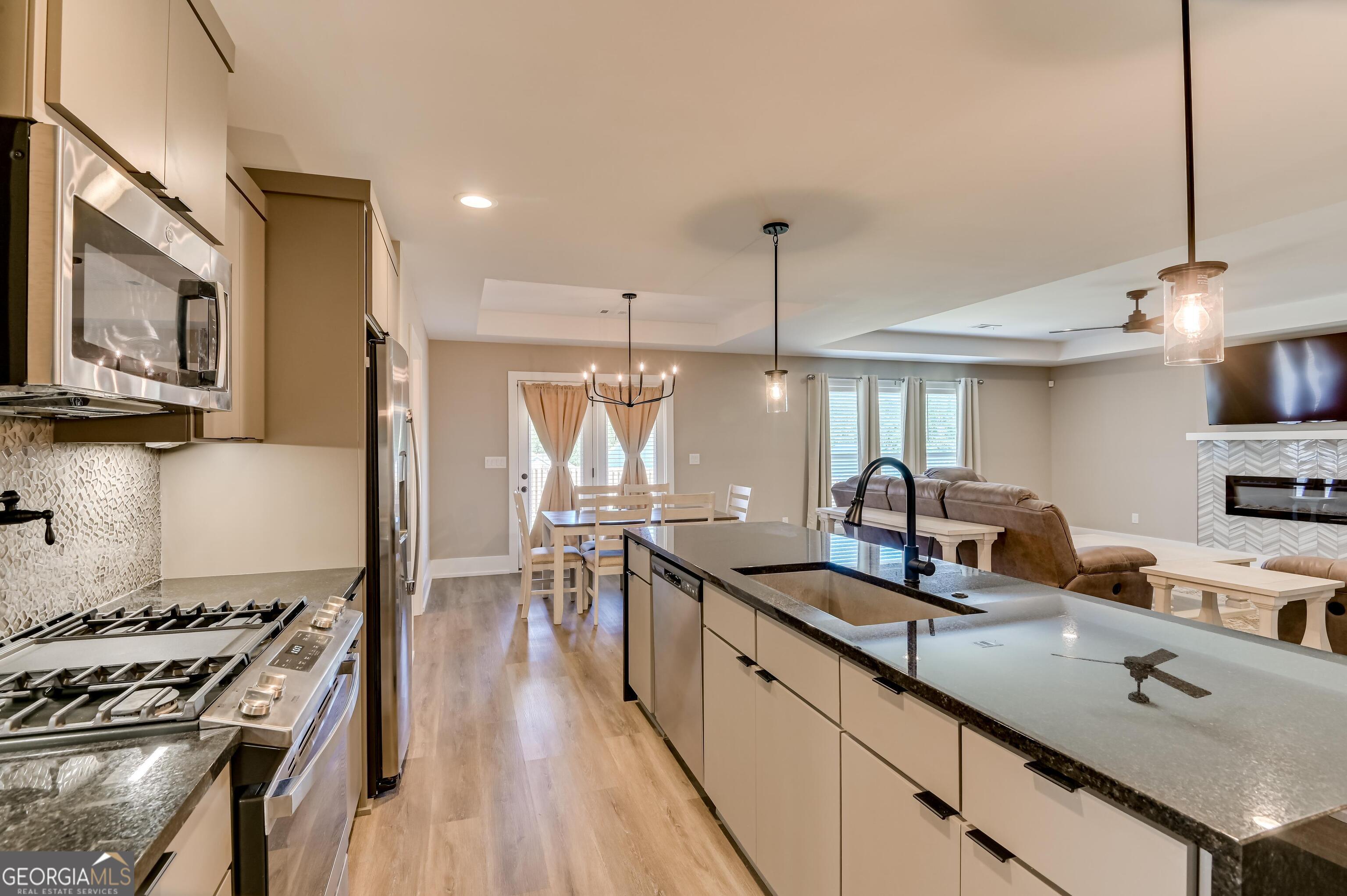 2382 Bundoran Drive Property Photo 8