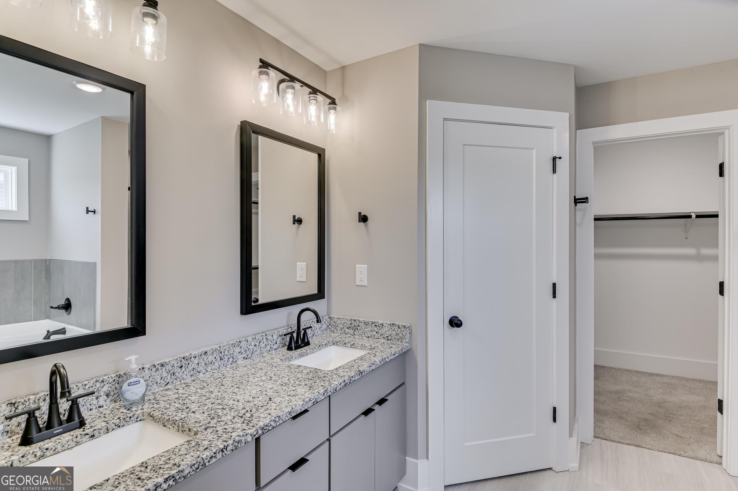 2382 Bundoran Drive Property Photo 10