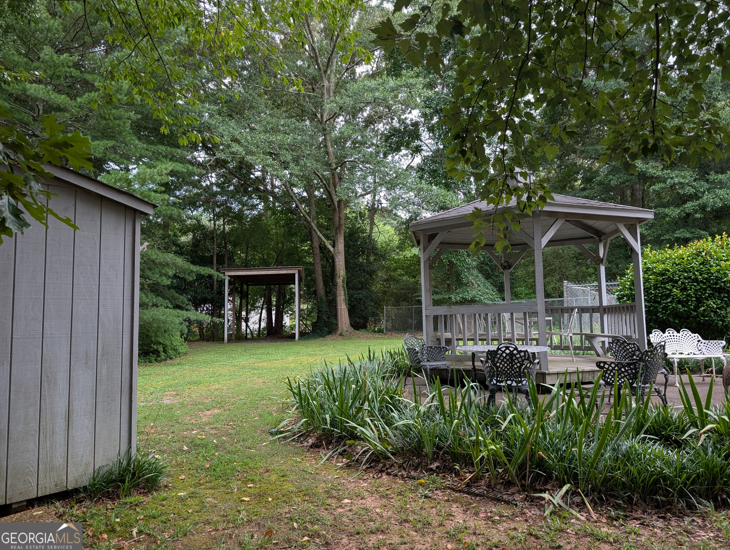 402 Pheasant Run Se Property Photo 6
