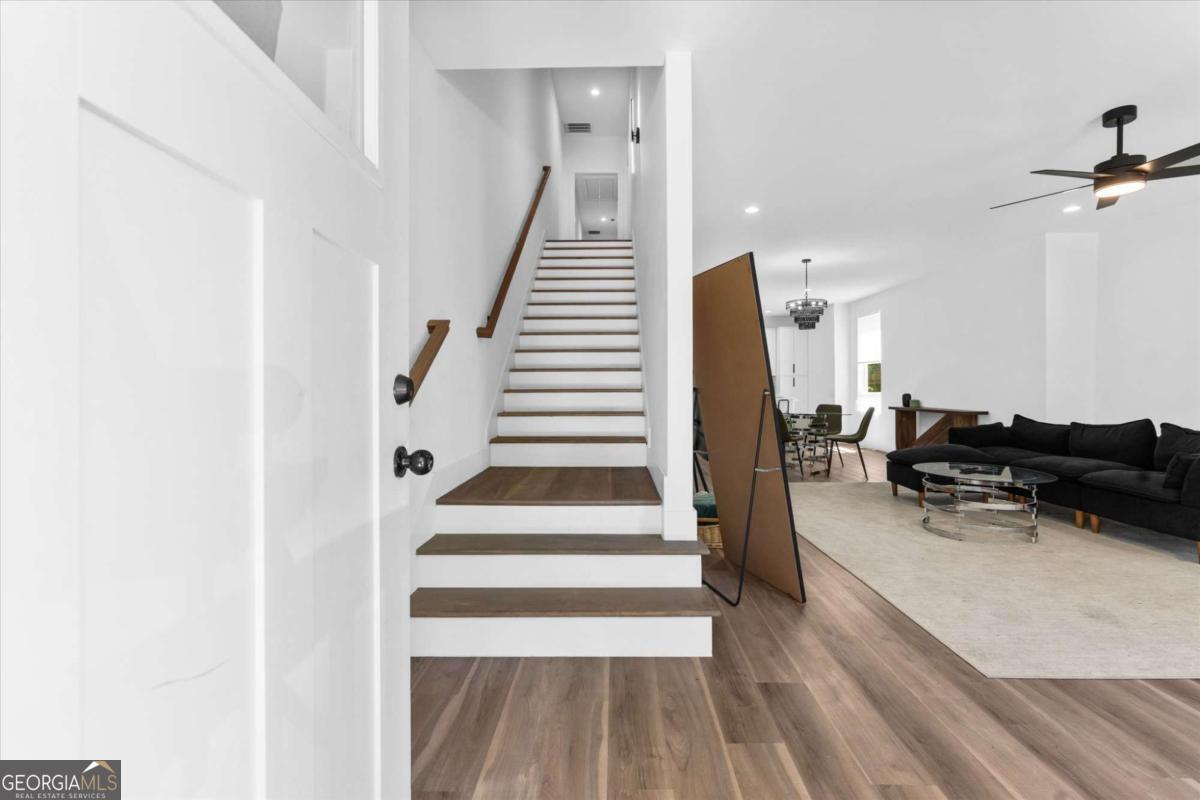 598 Formwalt Street Sw # B Property Photo 3