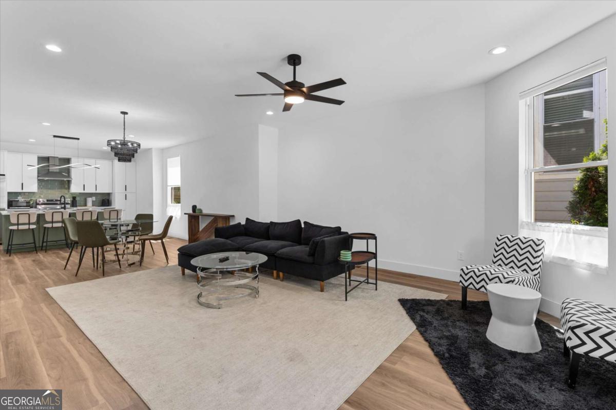 598 Formwalt Street Sw # B Property Photo 6