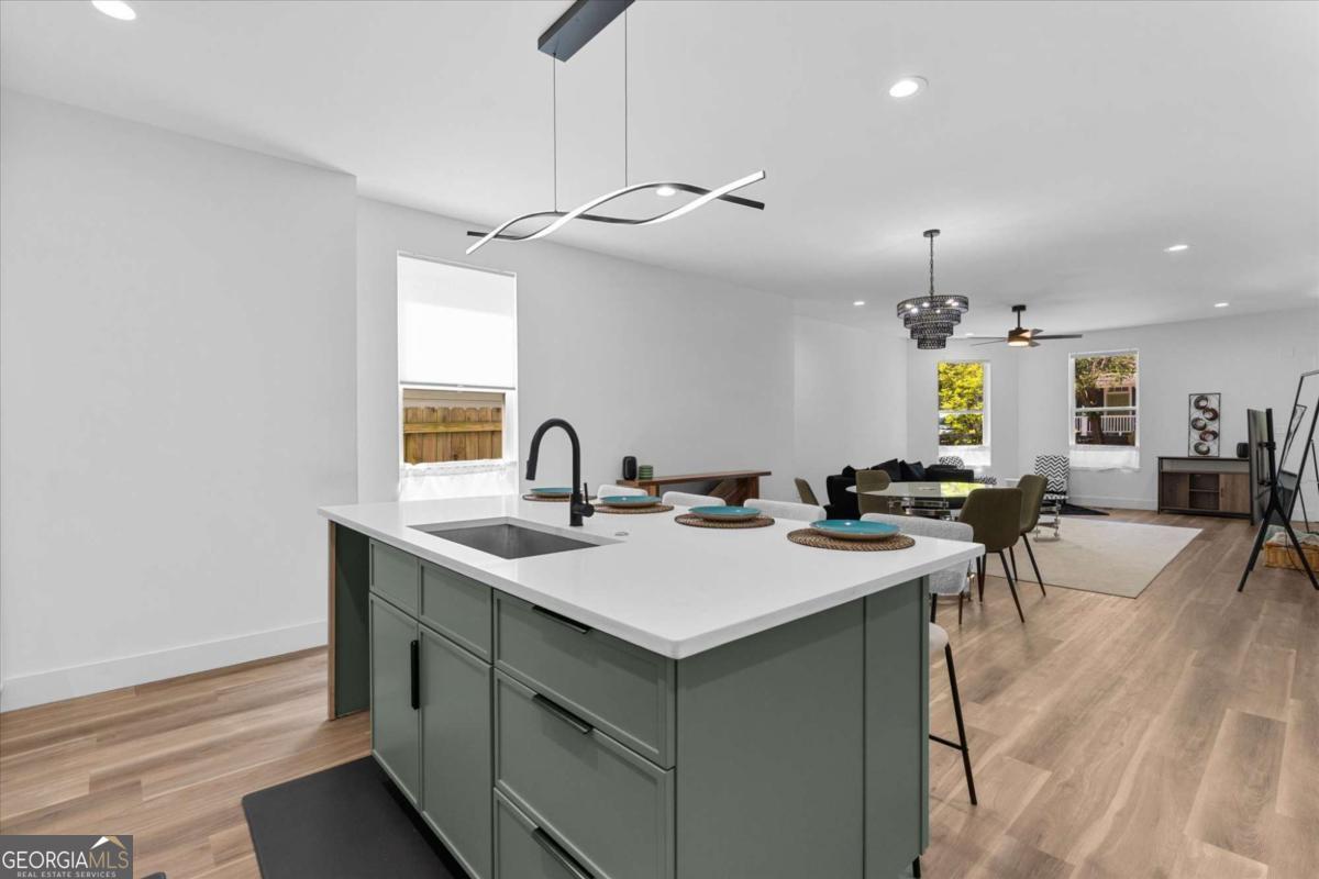 598 Formwalt Street Sw # B Property Photo 13