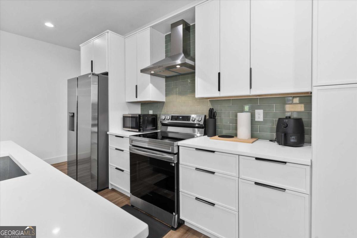 598 Formwalt Street Sw # B Property Photo 16
