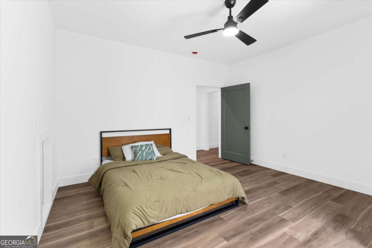 598 Formwalt Street Sw # B Property Photo 30