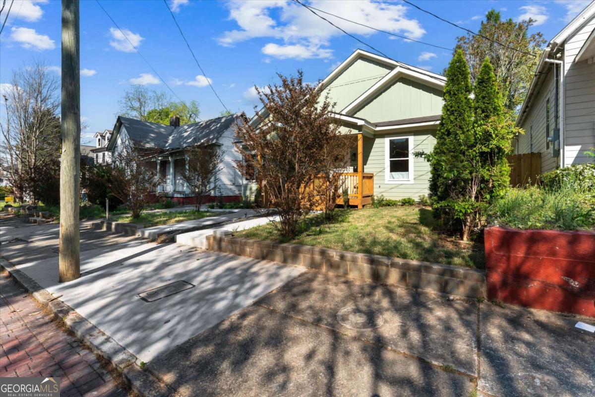 598 Formwalt Street Sw # B Property Photo 41