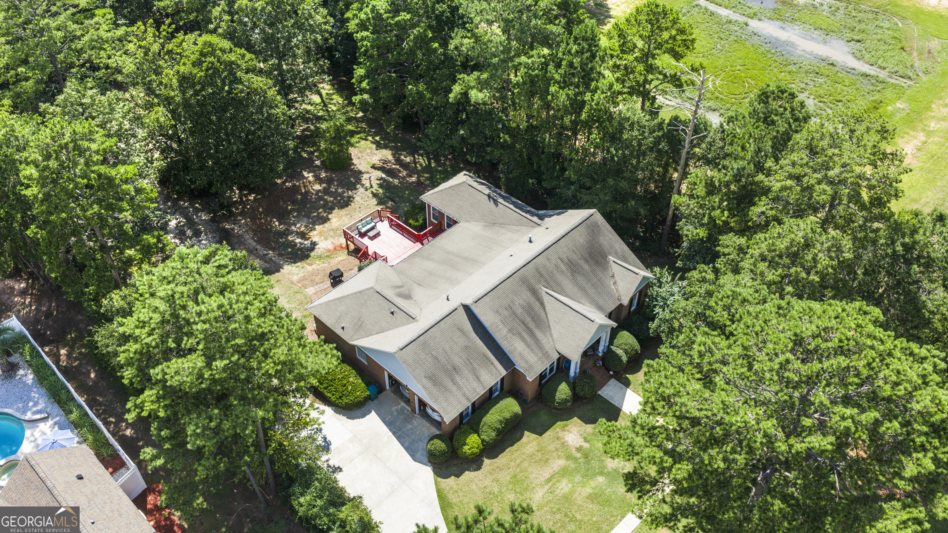 129 Larkspur Drive Property Photo 8