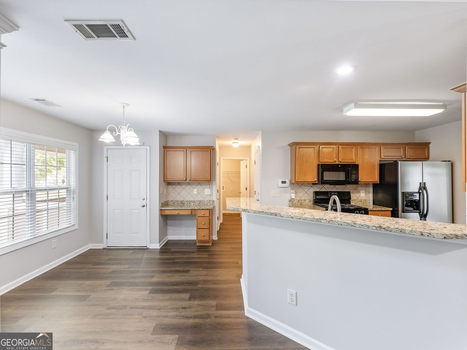 6062 Park Bend Avenue Property Photo 13