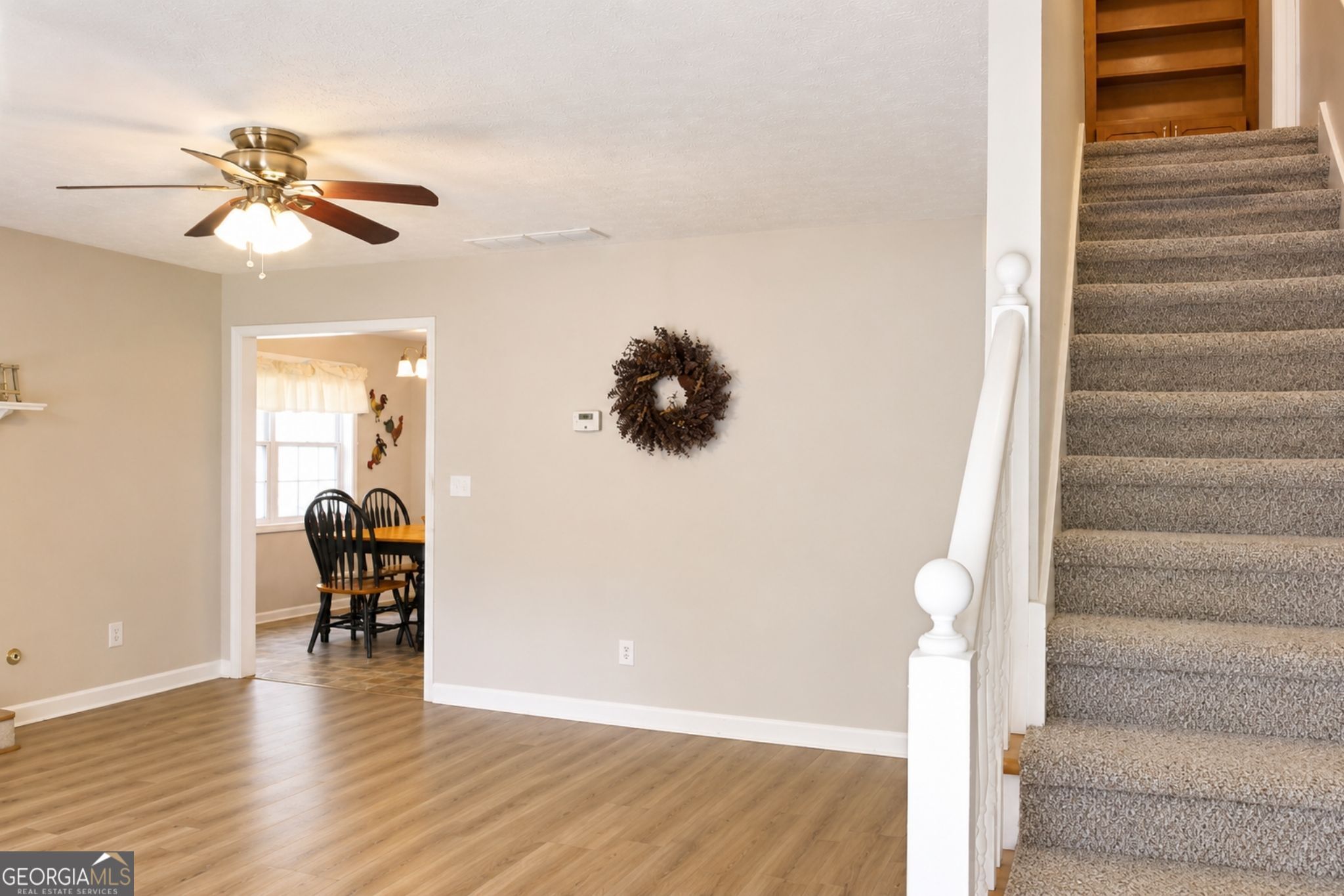 523 S River Drive Property Photo 5