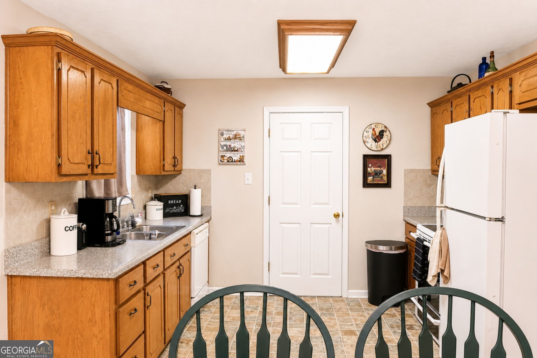 523 S River Drive Property Photo 13