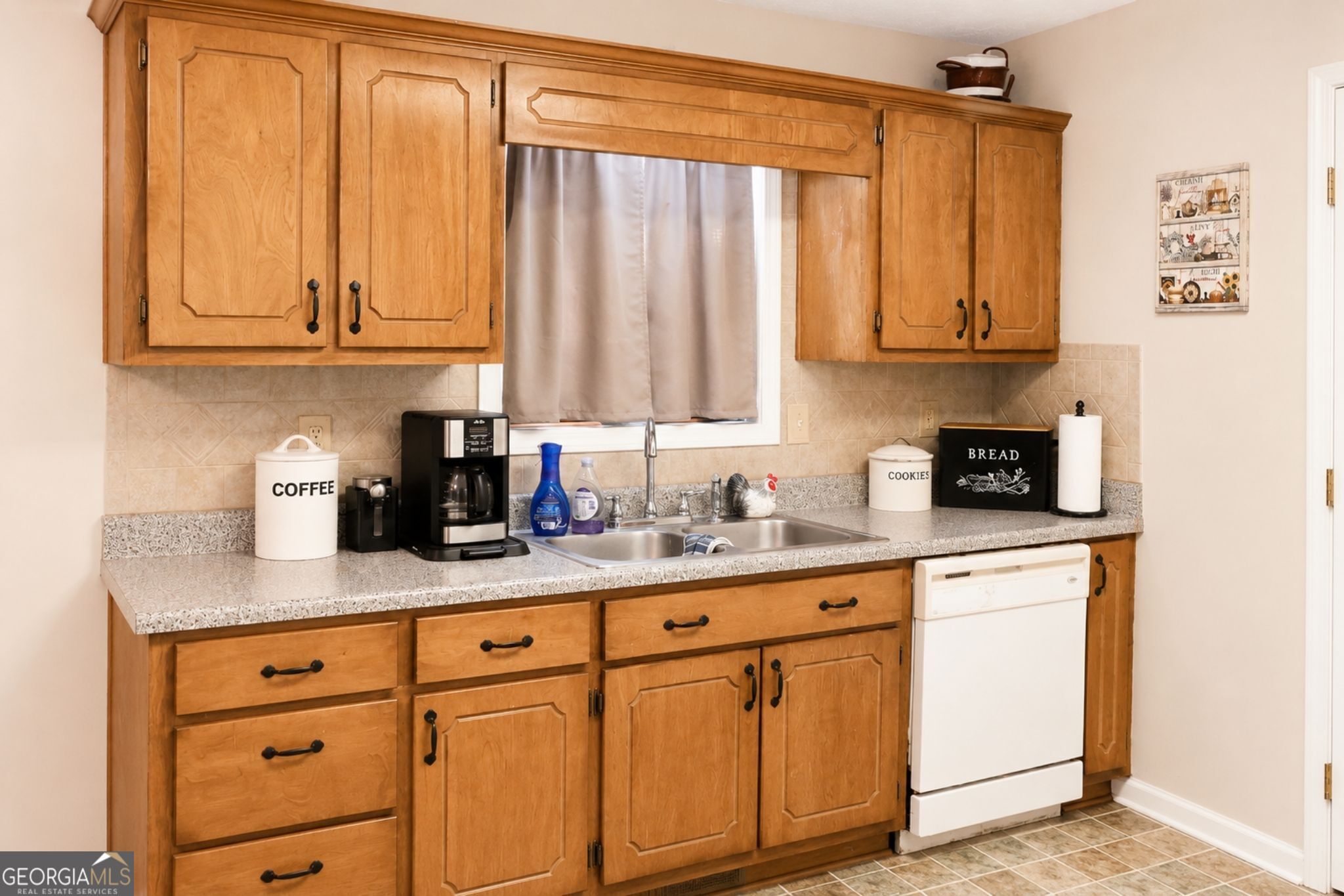 523 S River Drive Property Photo 14