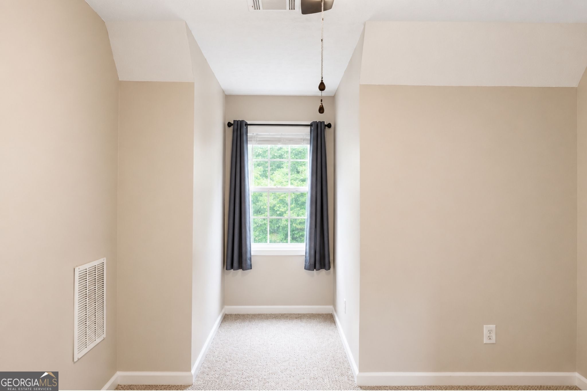 523 S River Drive Property Photo 31