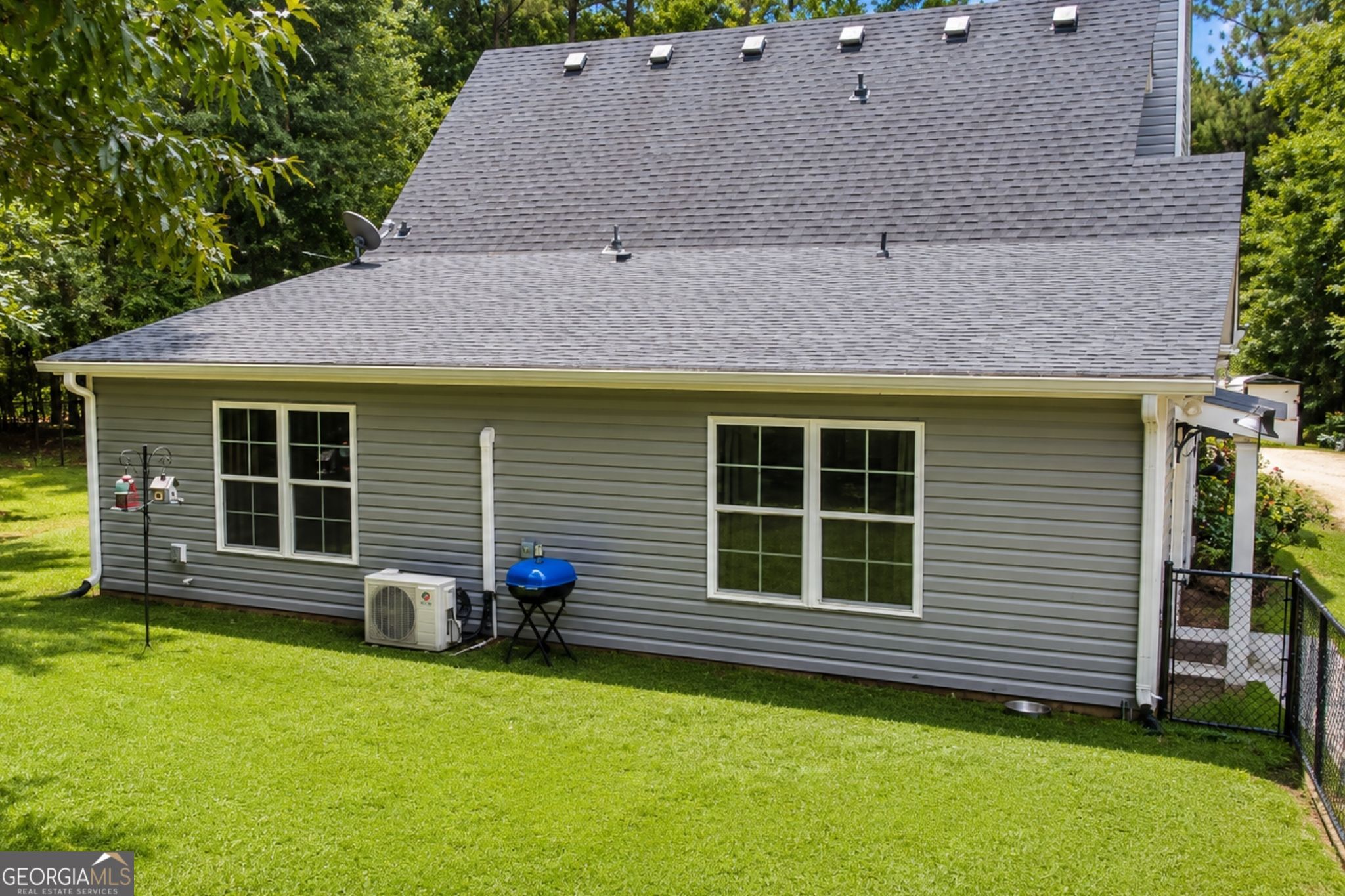 523 S River Drive Property Photo 35