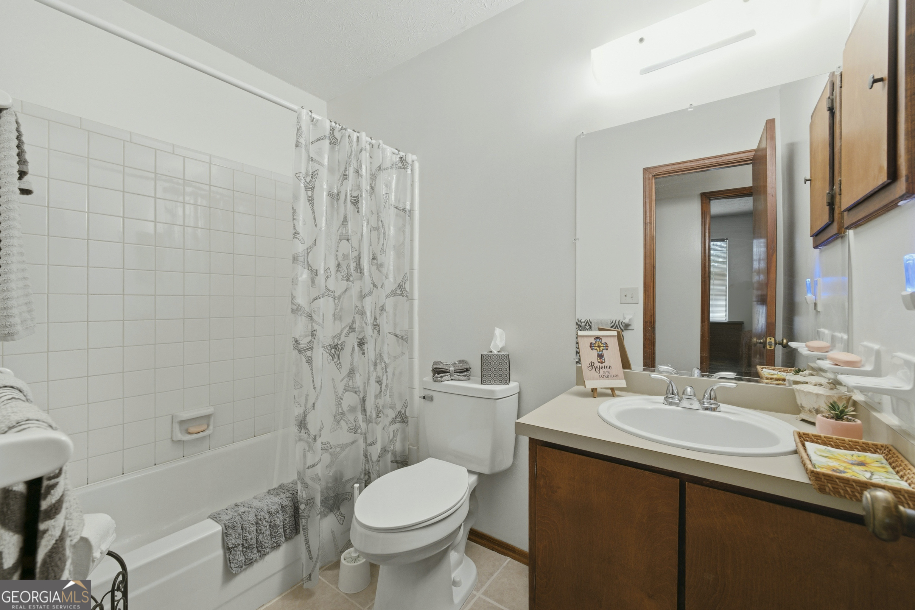 5560 Petite Point Property Photo 13