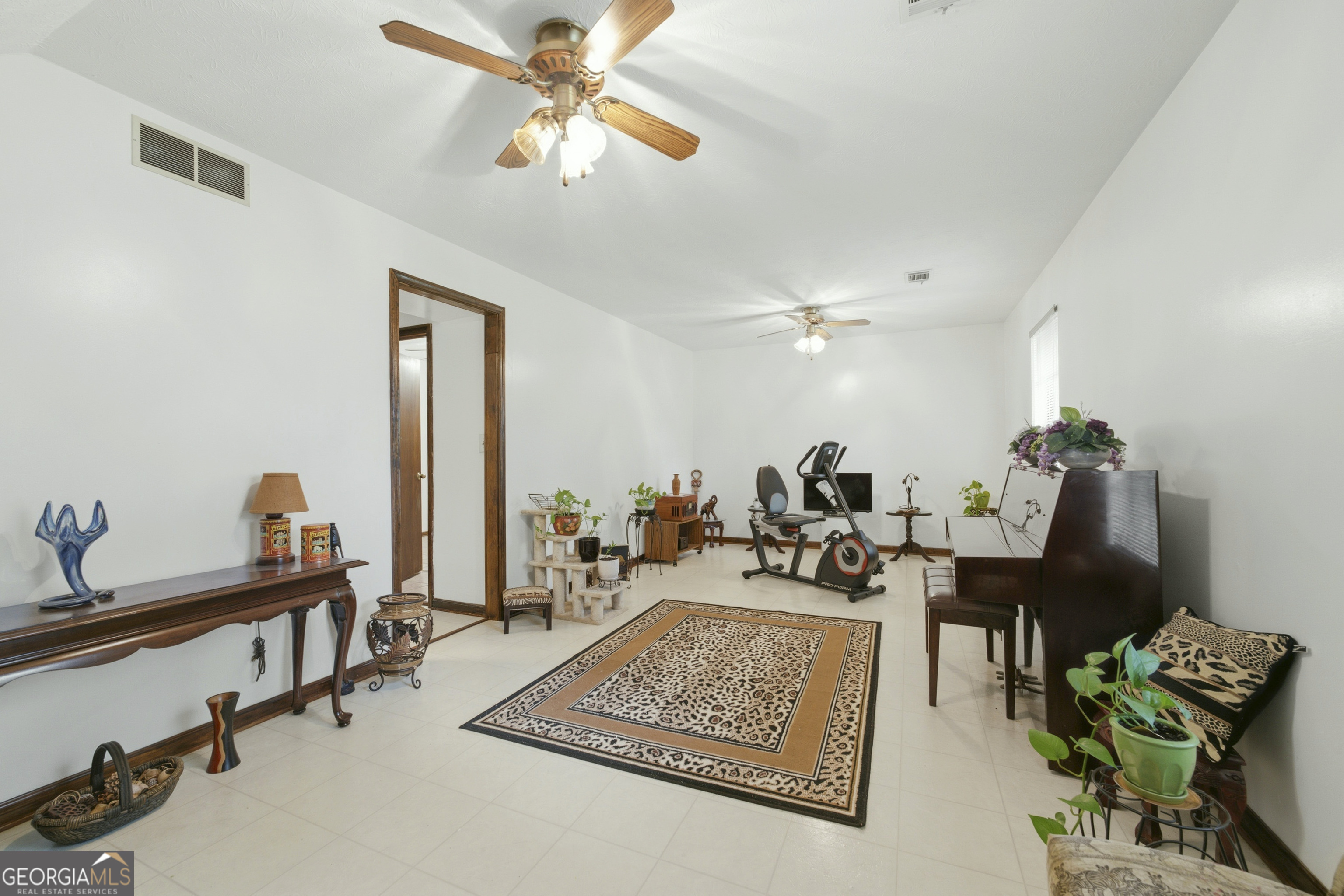 5560 Petite Point Property Photo 14