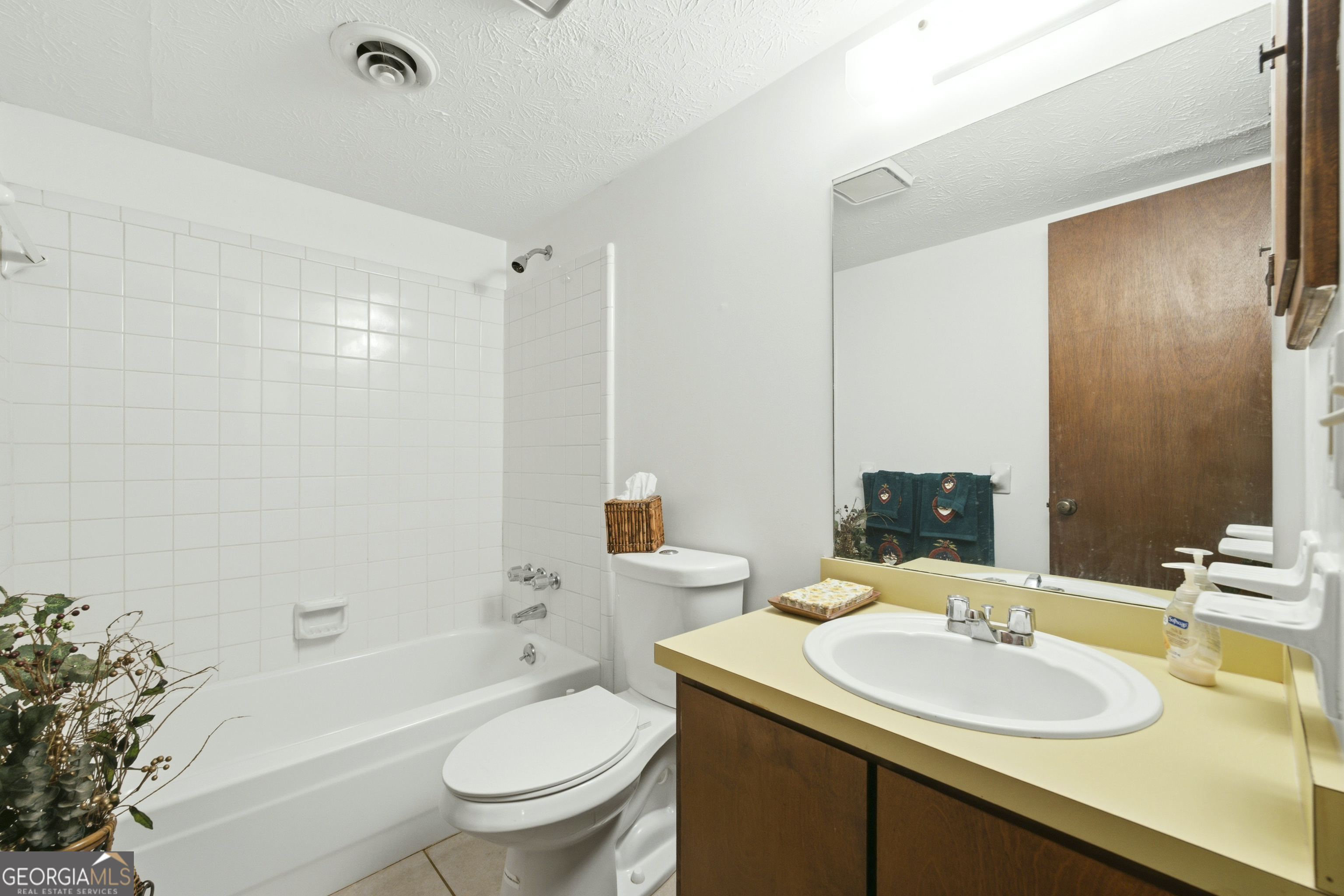 5560 Petite Point Property Photo 16