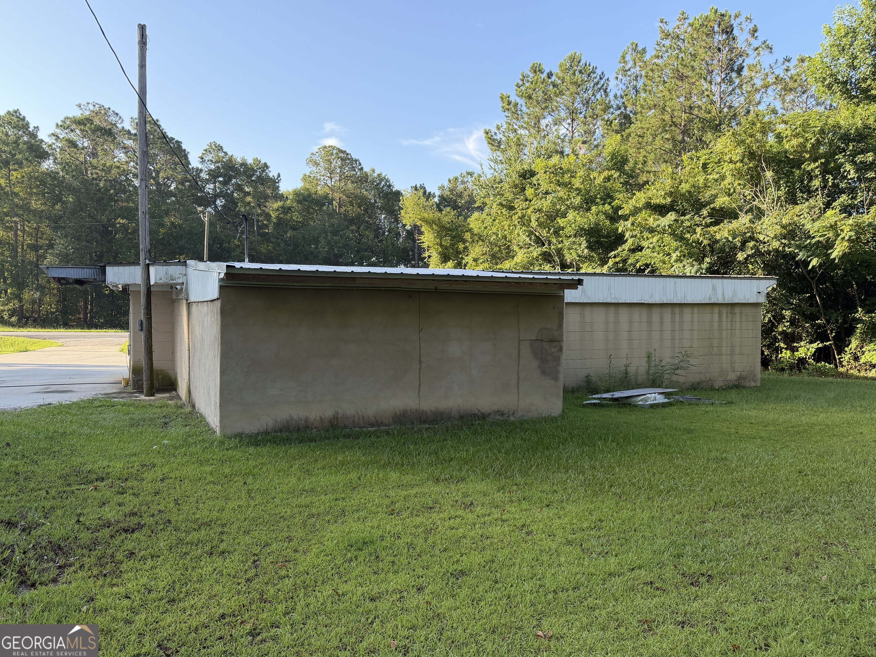 3391 Hwy 117 Property Photo 6