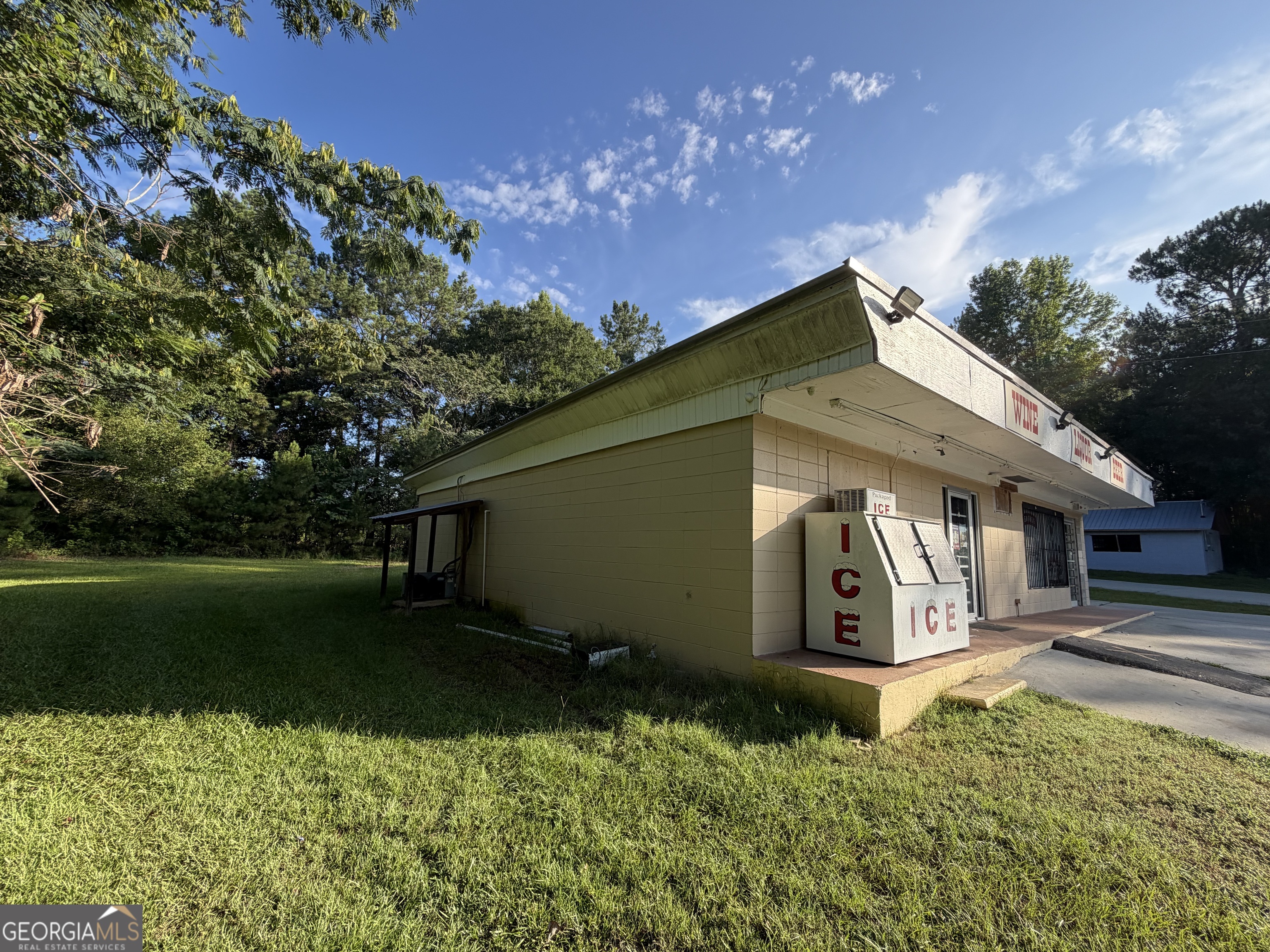 3391 Hwy 117 Property Photo 7