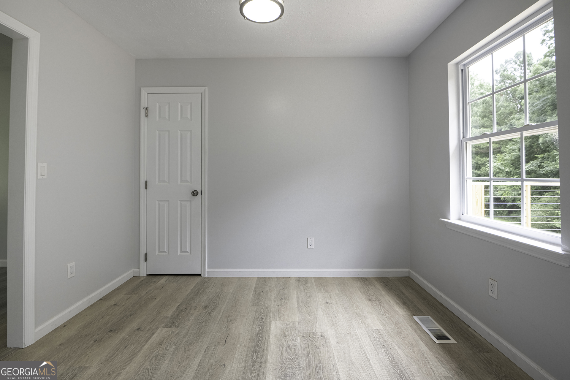 207 Millsap Road Property Photo 8
