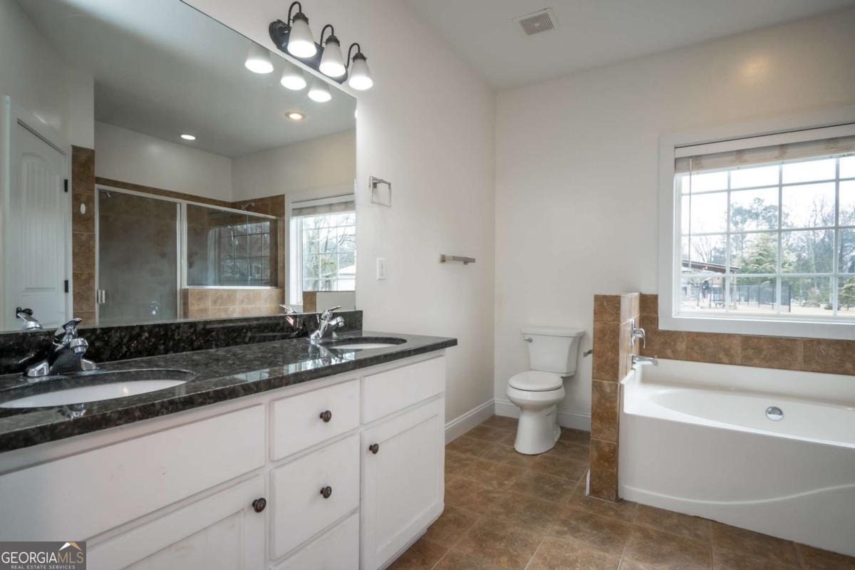 52 Willow Oak Circle Property Photo 25