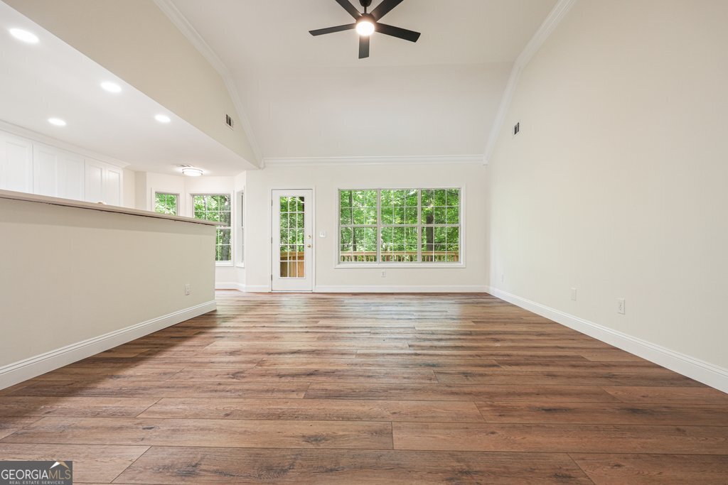 305 Michael Circle Property Photo 8