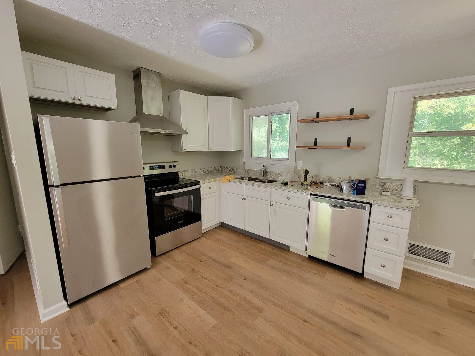 6628 Stark Court Property Photo 2