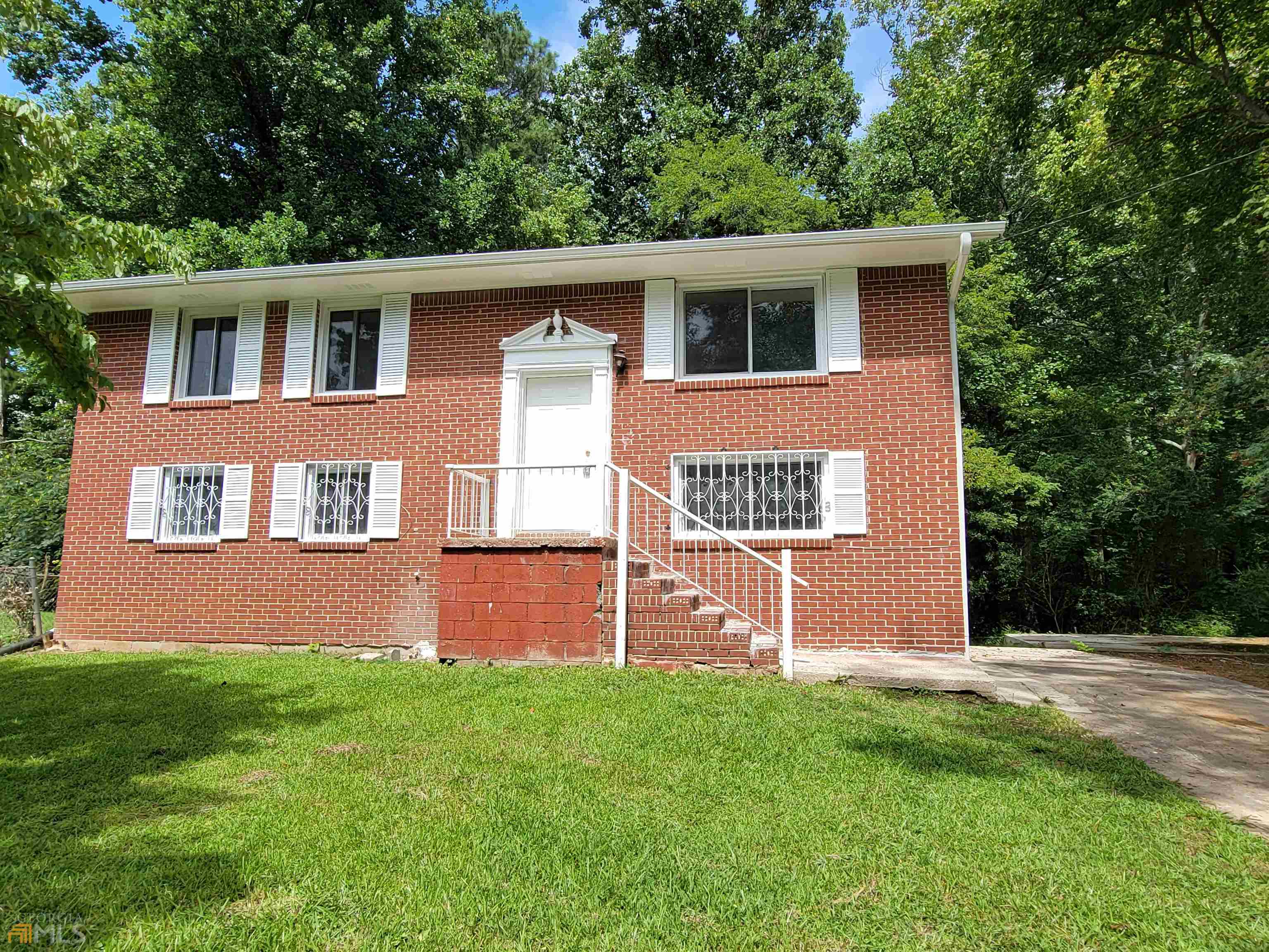 6628 Stark Court Property Photo 18