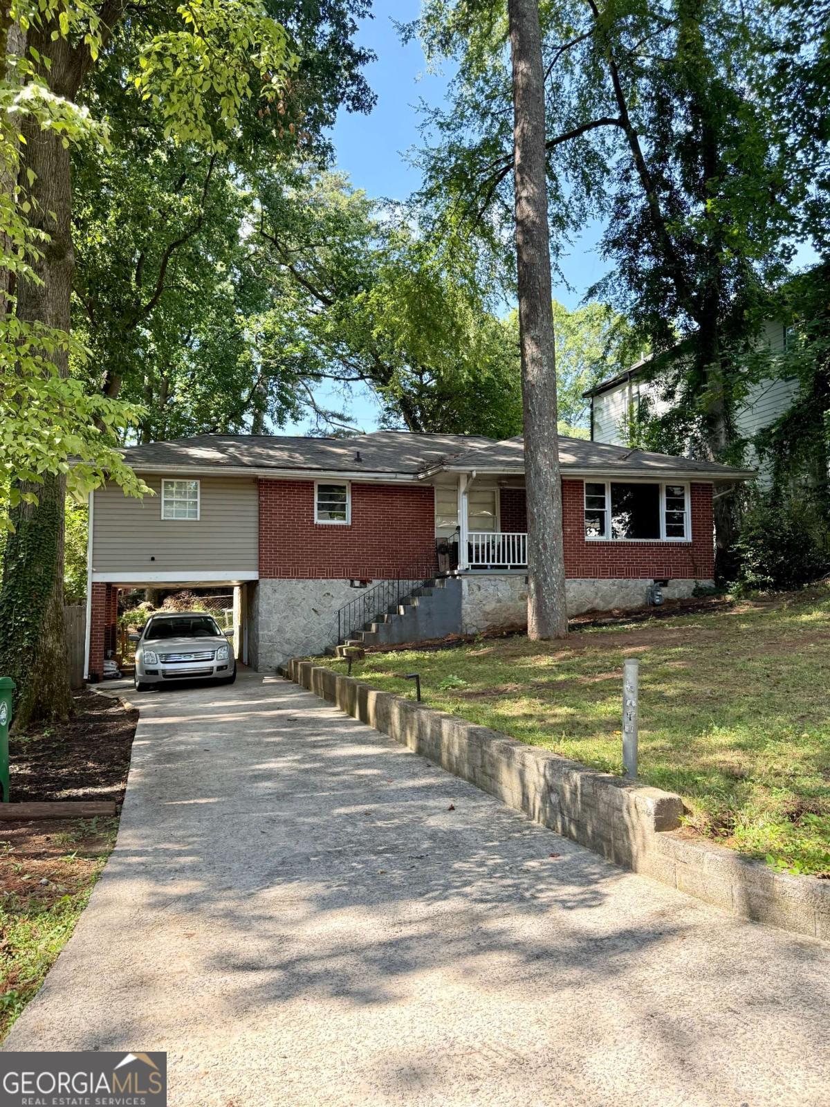 2889 Joyce Avenue Property Photo 1