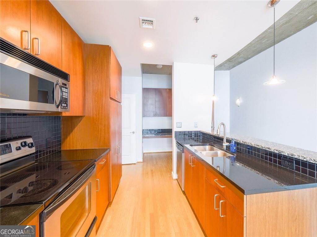 943 Peachtree Street Ne # 1909 Property Photo 4