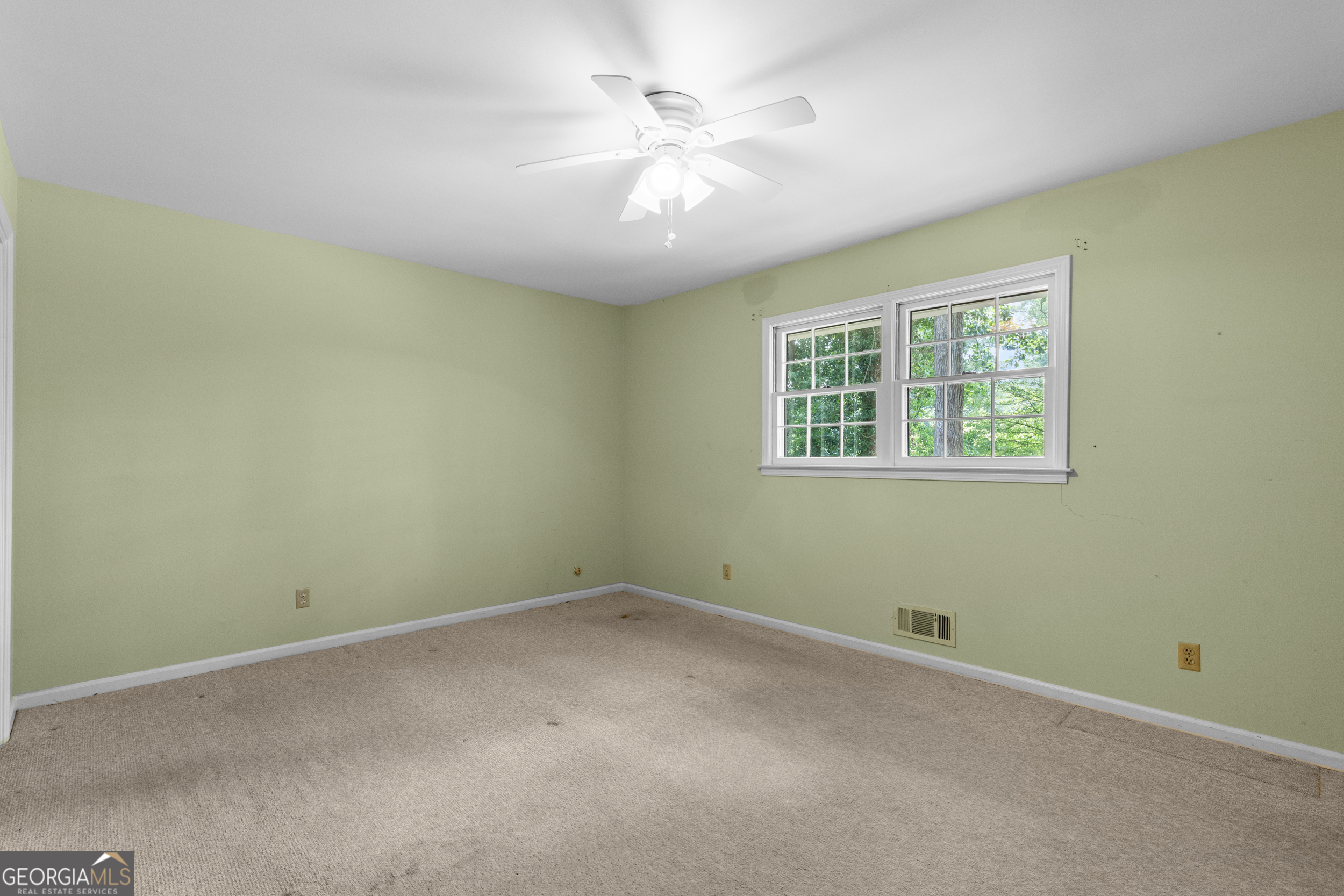 660 Grove Parkway Se Property Photo 17