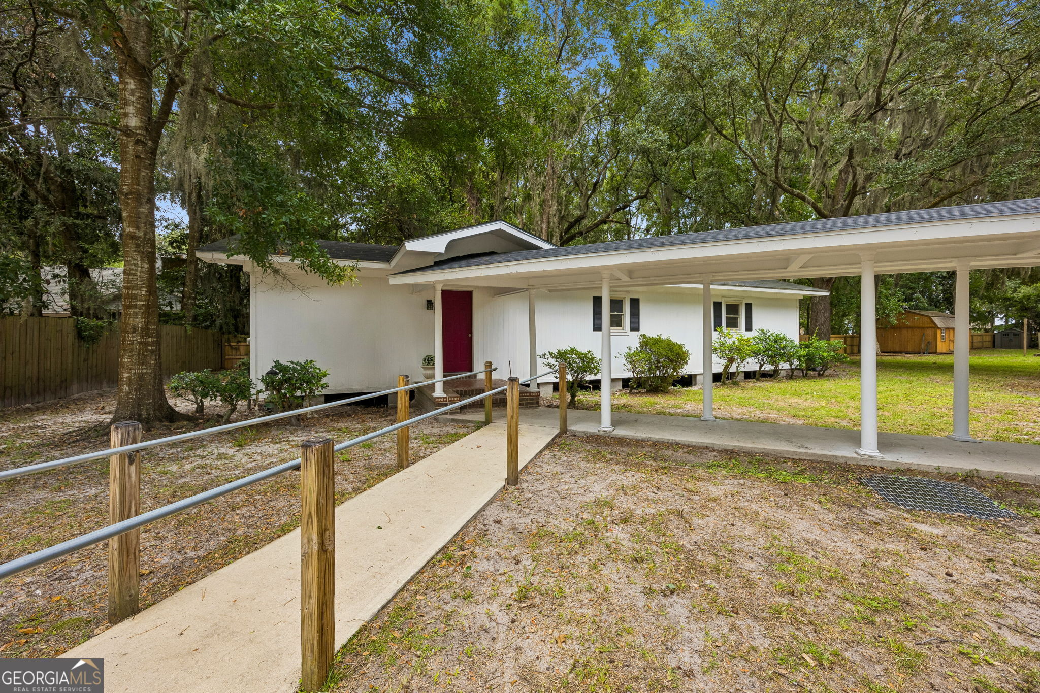 811 Devon Drive Property Photo 3