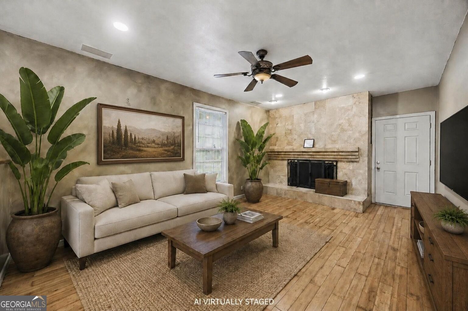 811 Devon Drive Property Photo 8