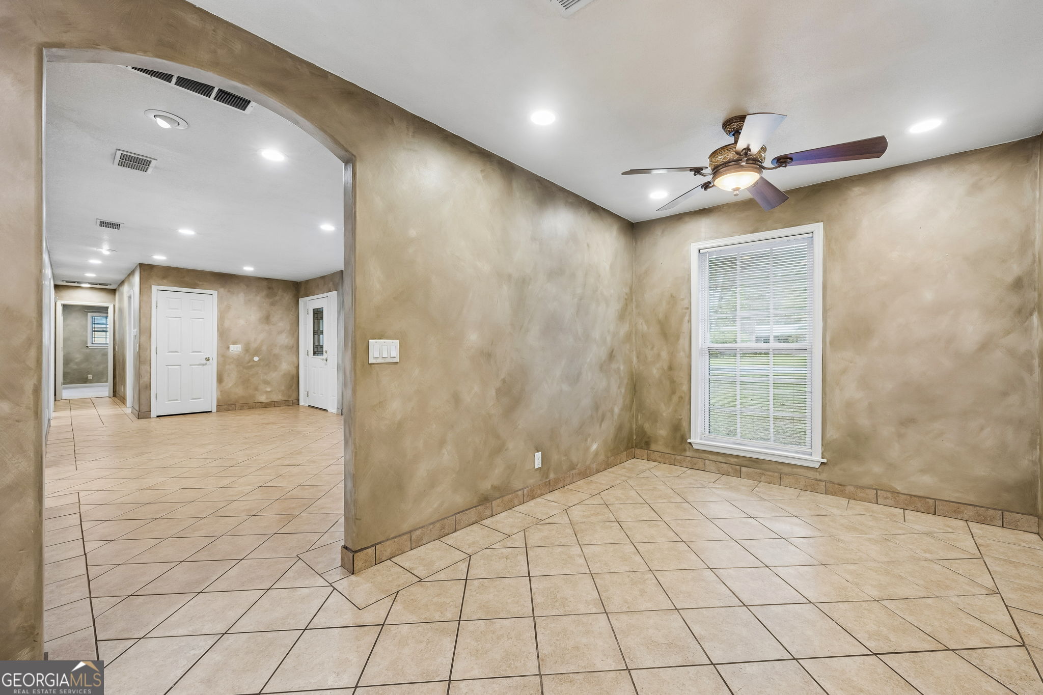 811 Devon Drive Property Photo 17
