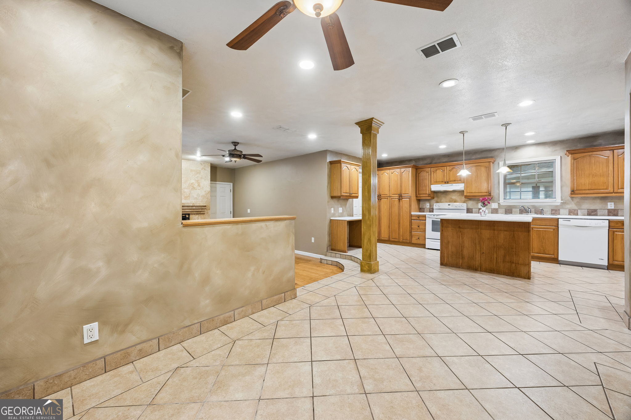 811 Devon Drive Property Photo 19