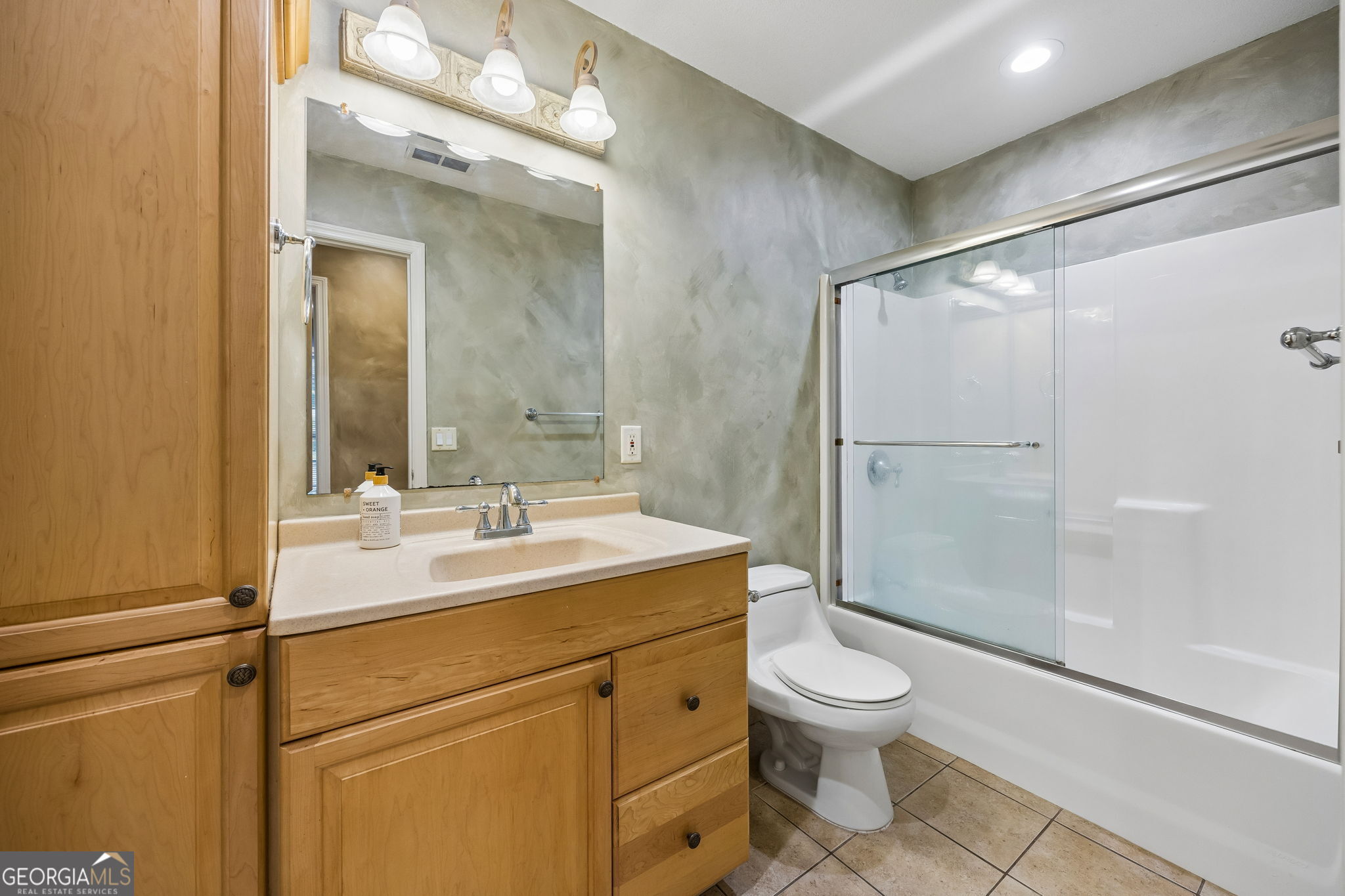 811 Devon Drive Property Photo 30