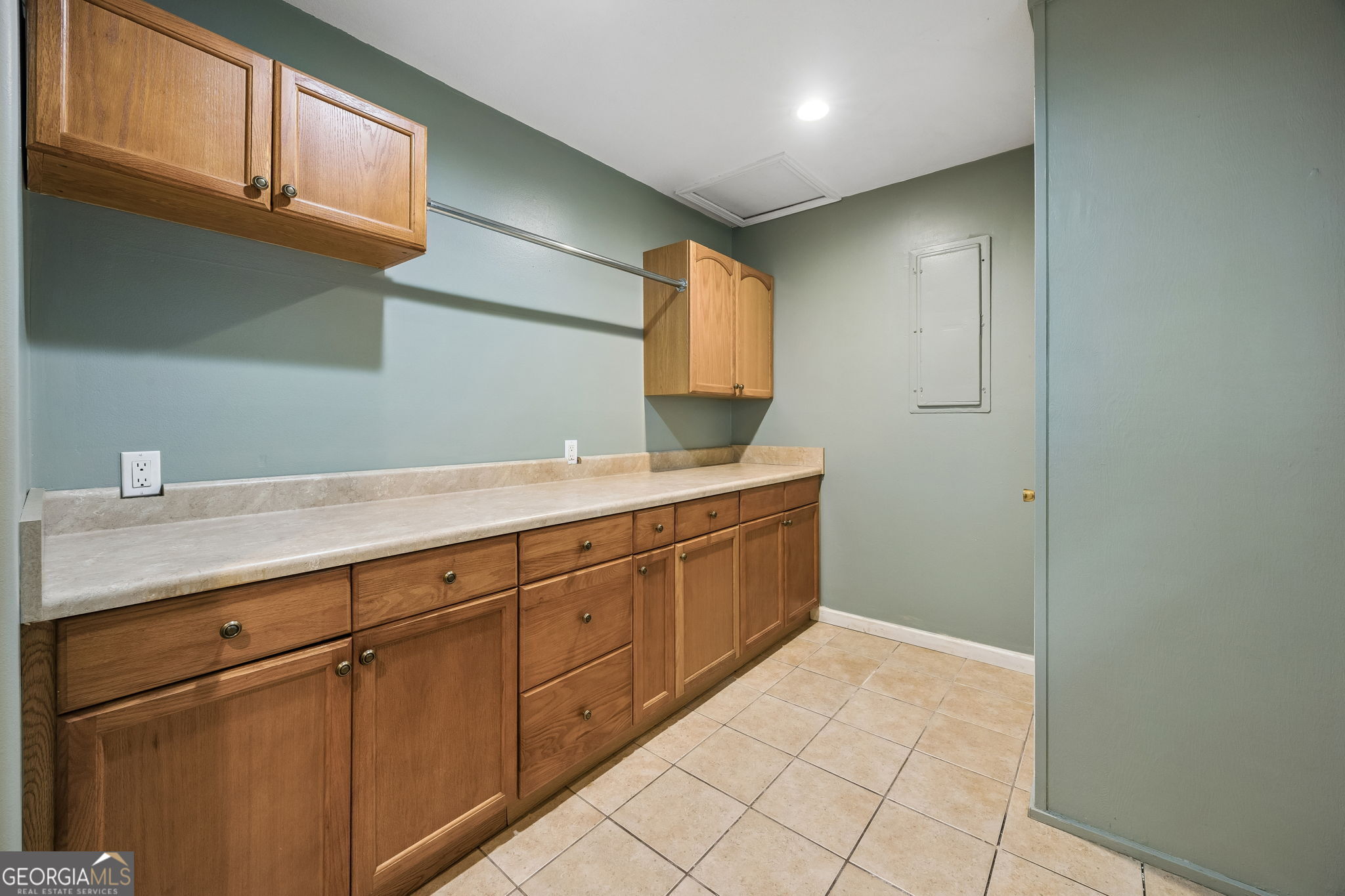 811 Devon Drive Property Photo 33
