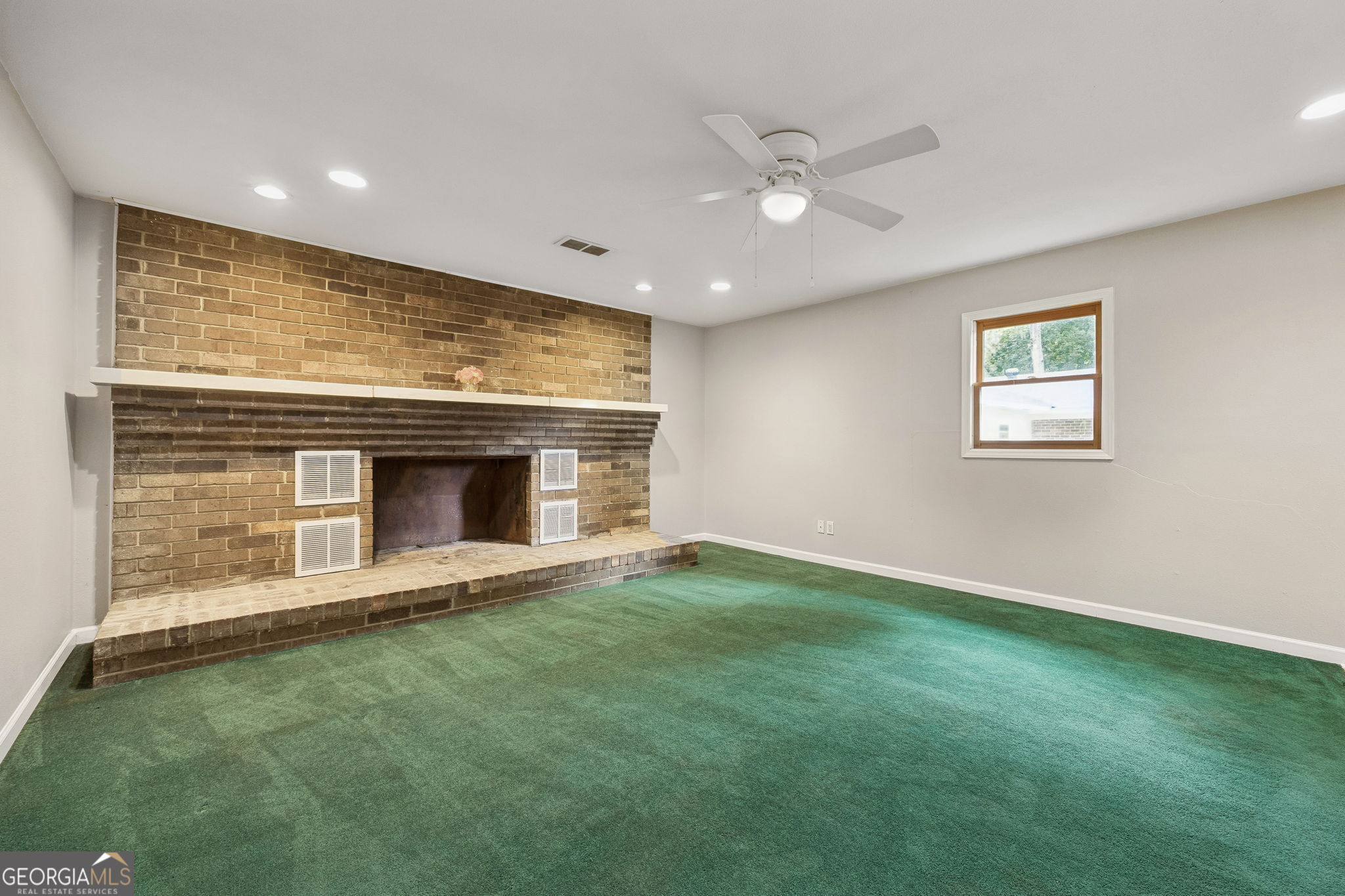 811 Devon Drive Property Photo 38