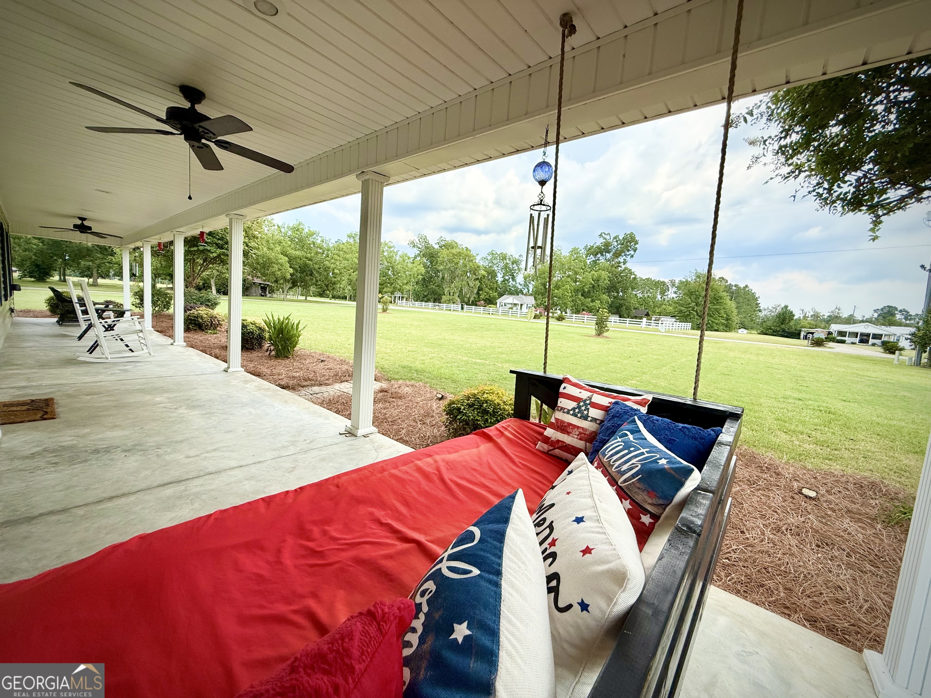 2402 Zoar Road Property Photo 3