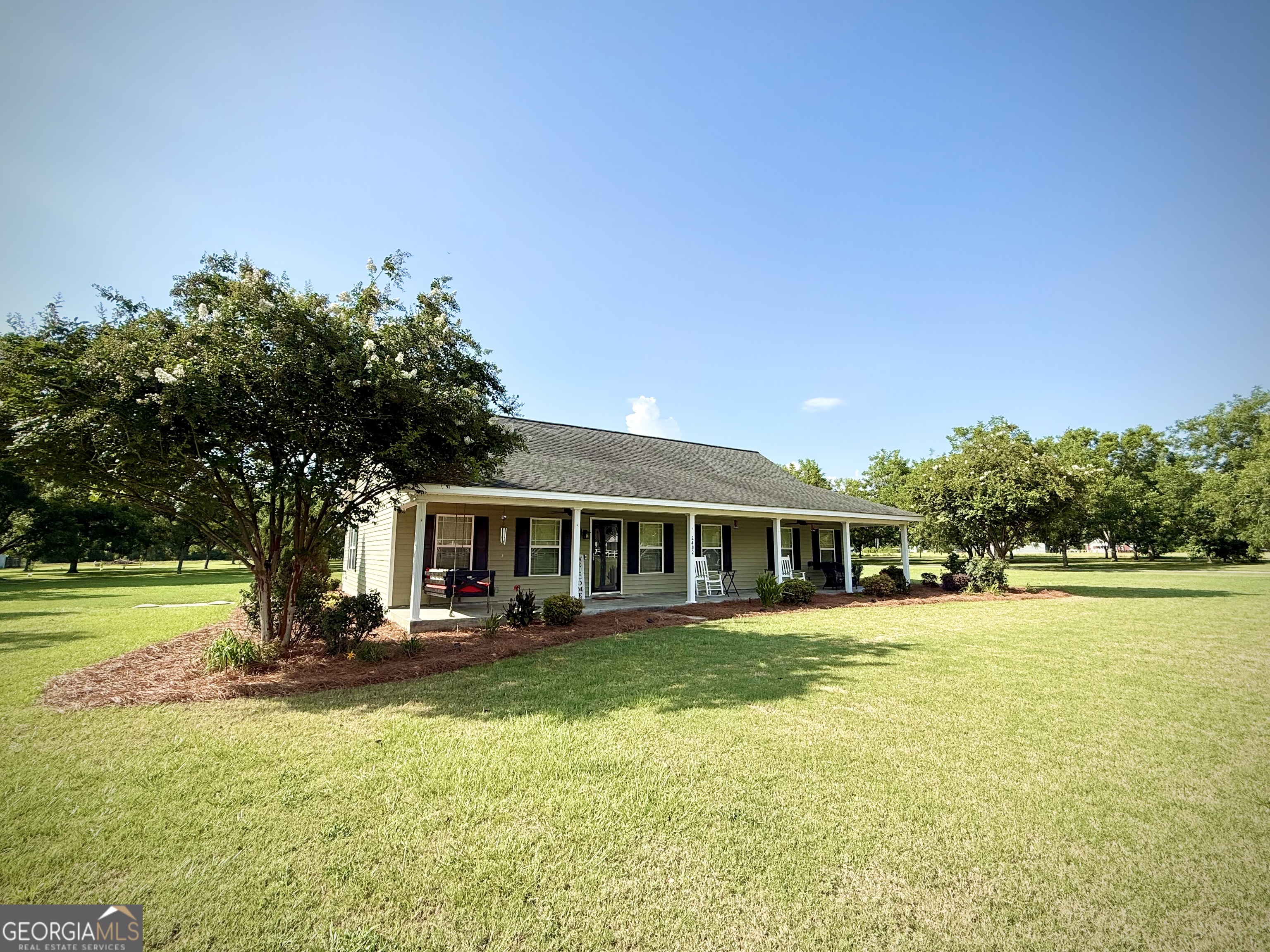 2402 Zoar Road Property Photo 4