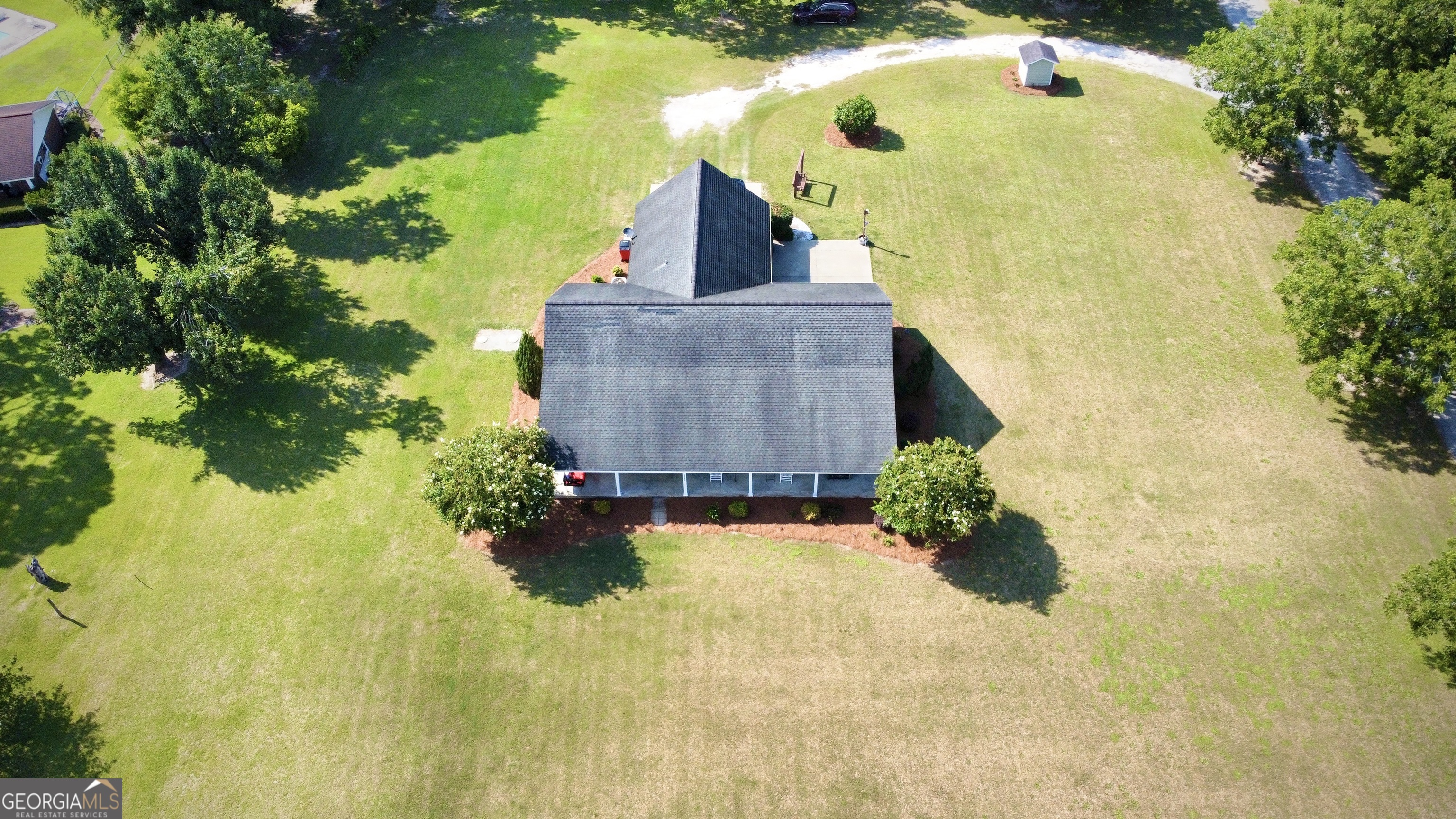 2402 Zoar Road Property Photo 7