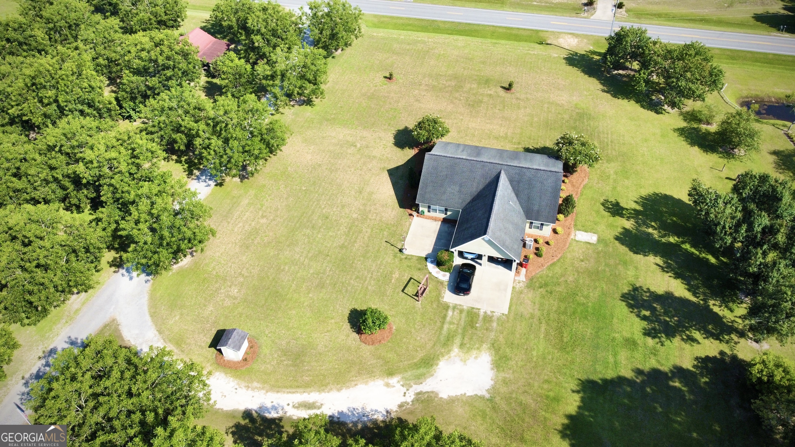 2402 Zoar Road Property Photo 9