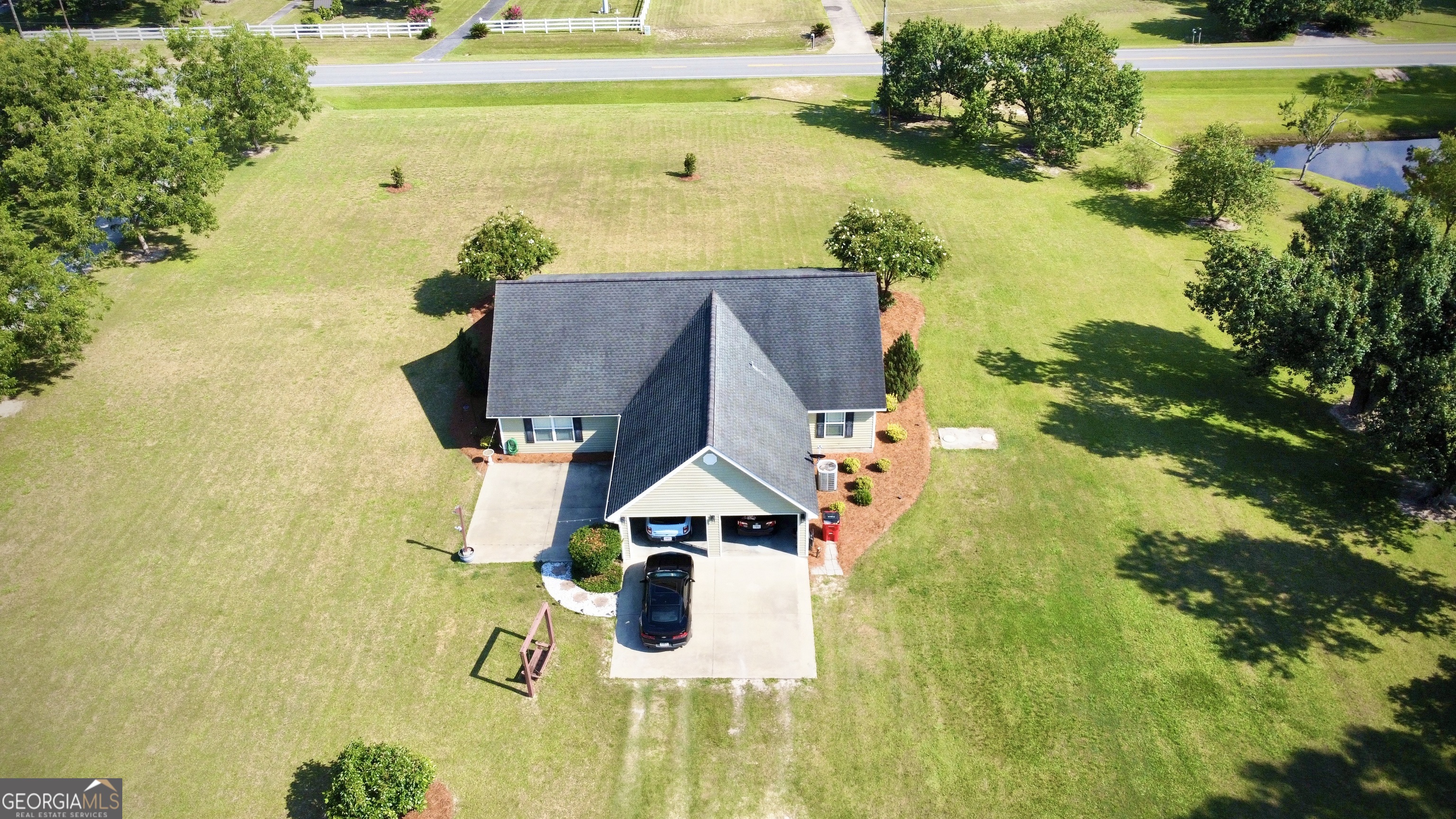 2402 Zoar Road Property Photo 10