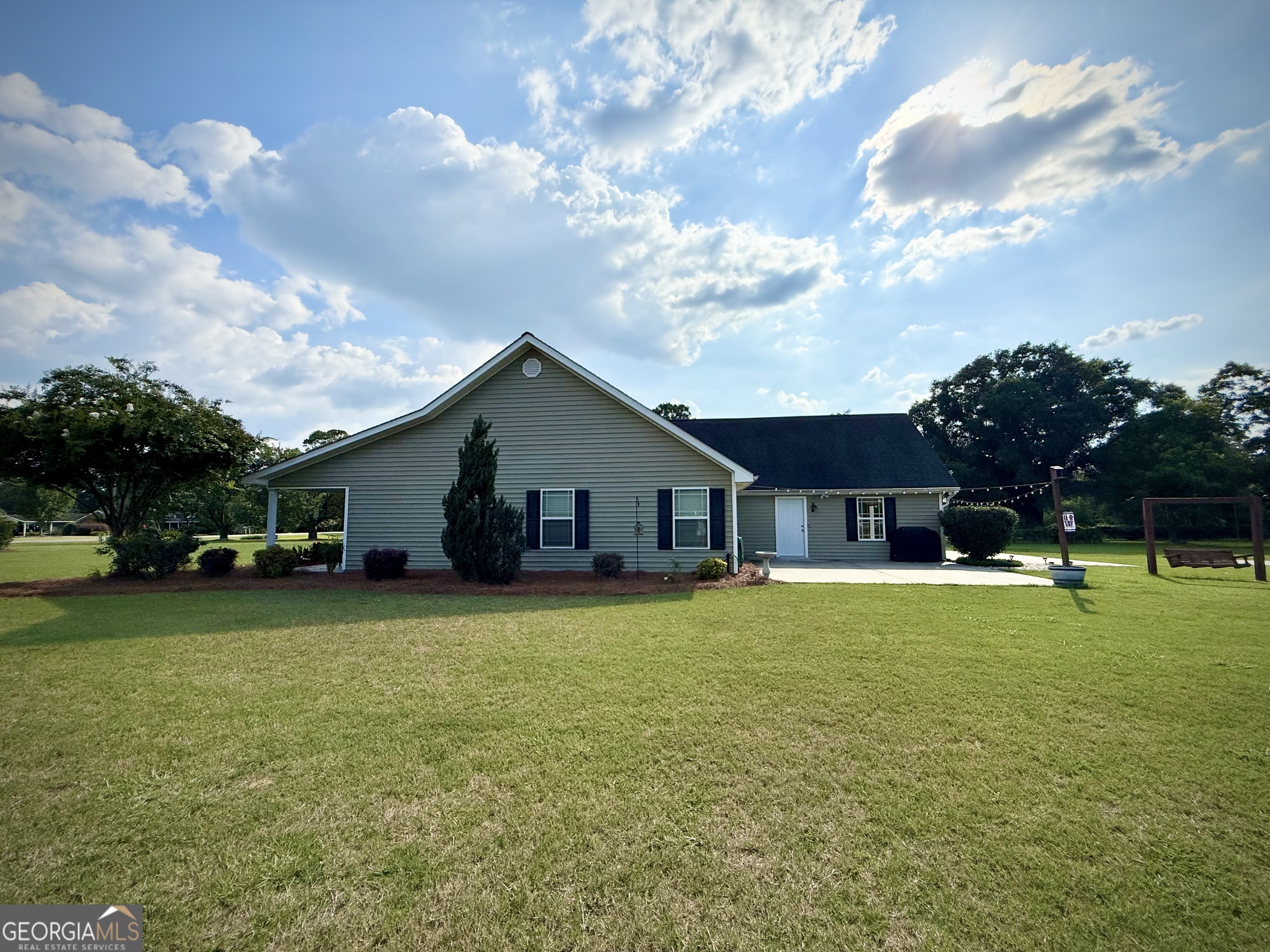 2402 Zoar Road Property Photo 14
