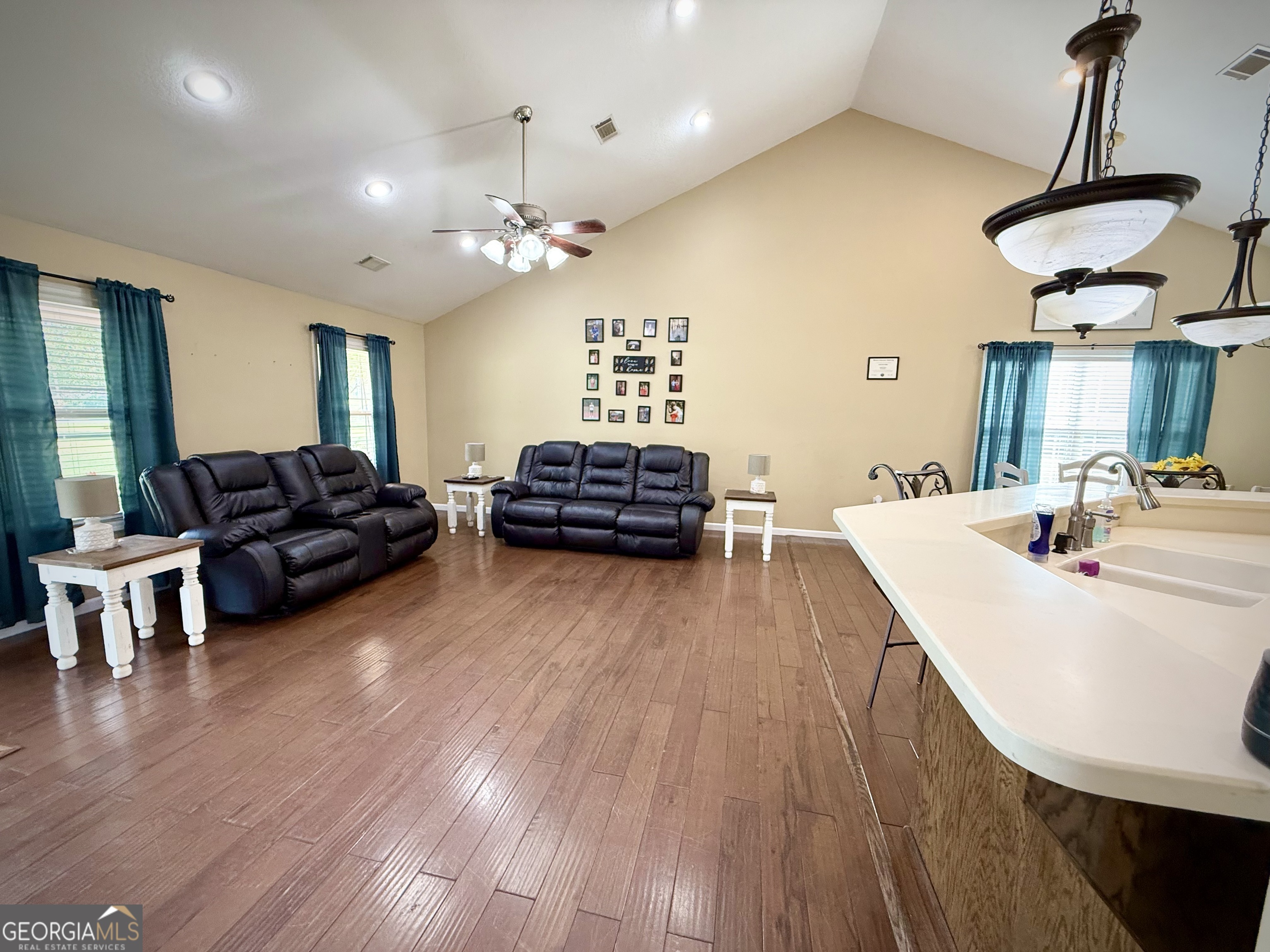 2402 Zoar Road Property Photo 33